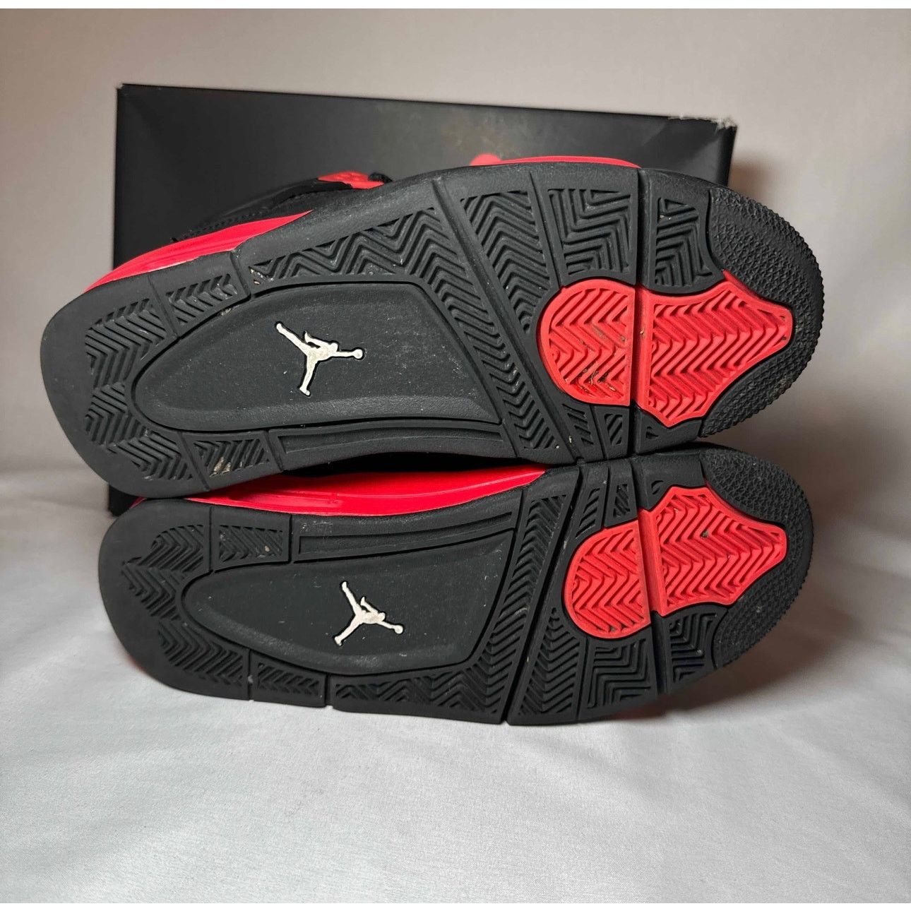 Jordan Brand × Nike Size 5.5 Nike Air Jordan 4 Retro GS Red Thunder Men's Shoes Size US 5.5 / EU 38 - 6 Thumbnail