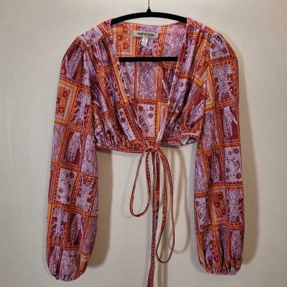 Urban Outfitters Urban Outfitters Florentina Print Velvet Wrap Crop Top - Xs Size XS / US 0-2 / IT 36-38 - 1 Thumbnail