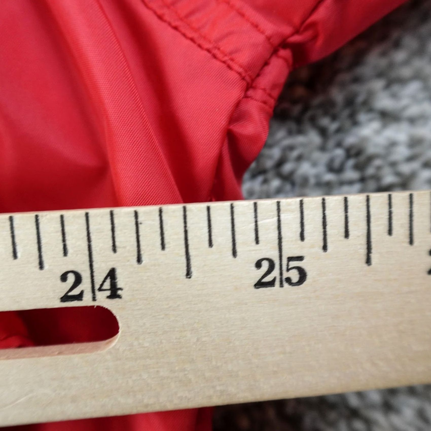 Vintage VINTAGE Woolrich Jacket Mens L Red Teton Hooded Full Zip Windbreaker Coat Outdoor Size US L / EU 52-54 / 3 - 7 Thumbnail