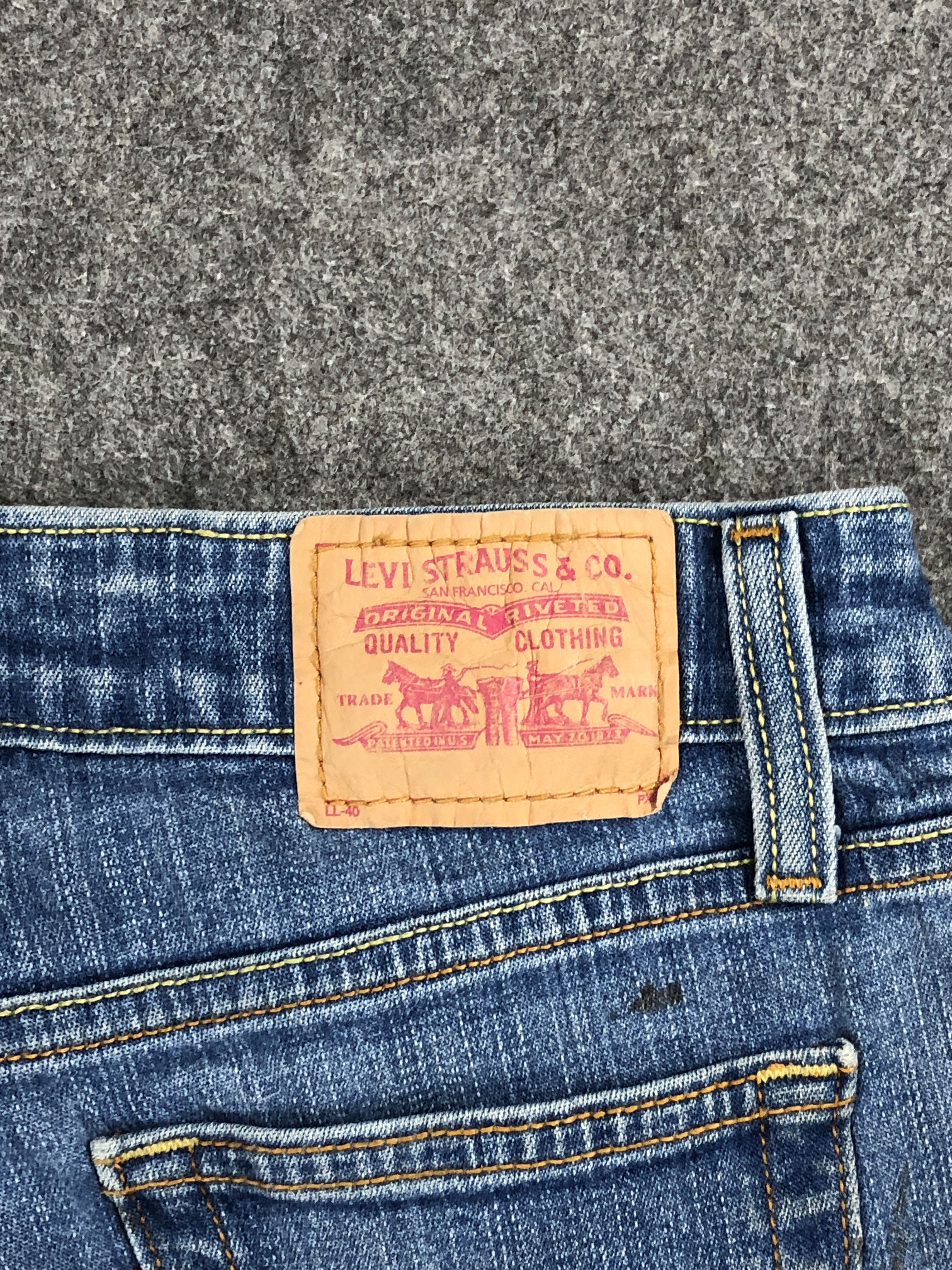 Levi's Splatter Paint Vintage Levis 518 Bootcut Jeans DP2259 Size US 27 - 5 Thumbnail