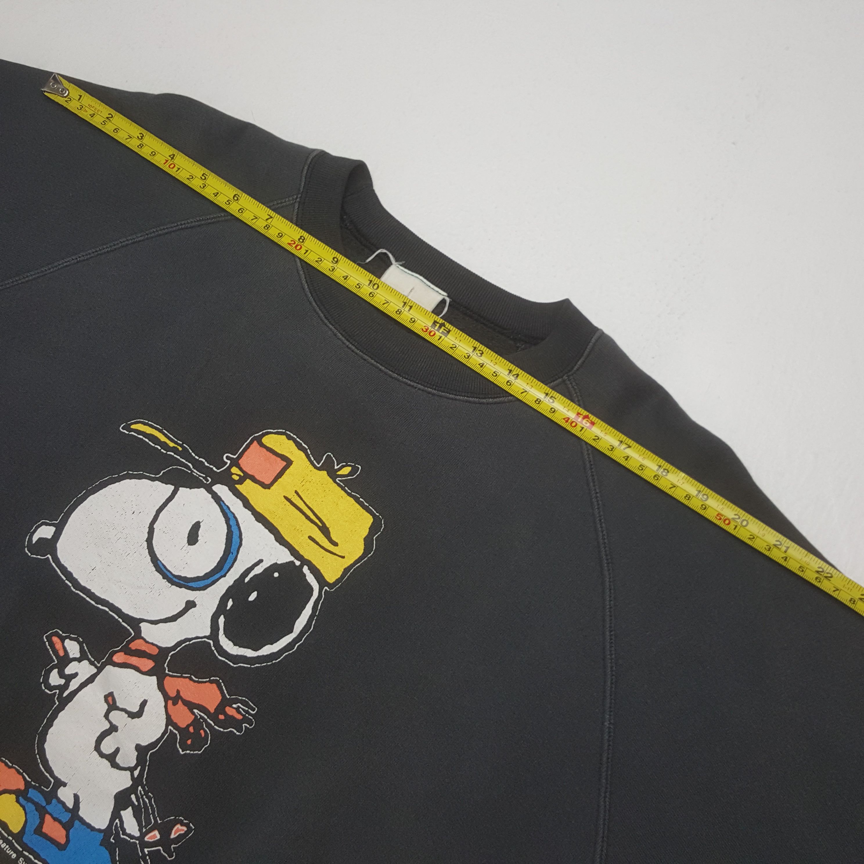 Peanuts Vintage Snoopy American Cartoon Sweatshirt C321N19 Size US L / EU 52-54 / 3 - 5 Thumbnail