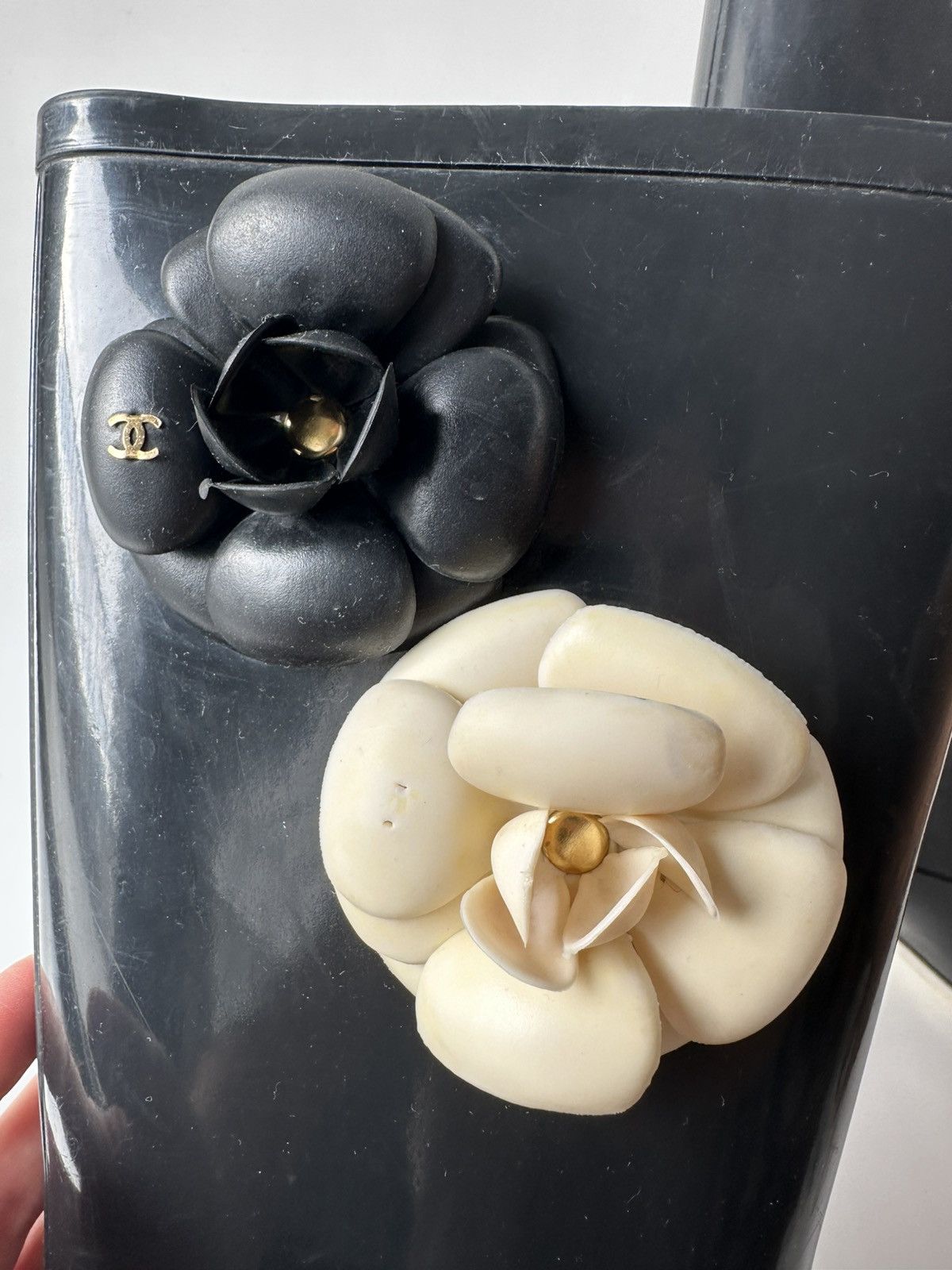 Chanel Chanel Black Rubber Camellia Flower Rain Boots Size US 7 / IT 37 - 17 Thumbnail