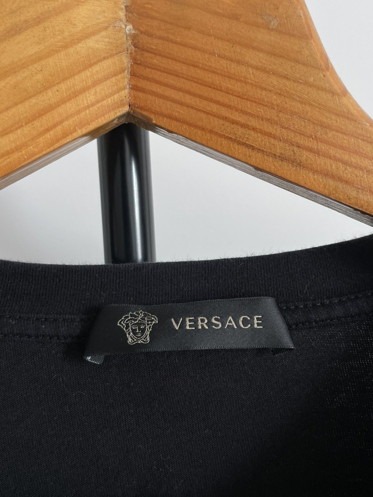 Versace Versace Medusa Artwork T-Shirt Big Logo Luxury RARE Size US M / EU 48-50 / 2 - 6 Thumbnail