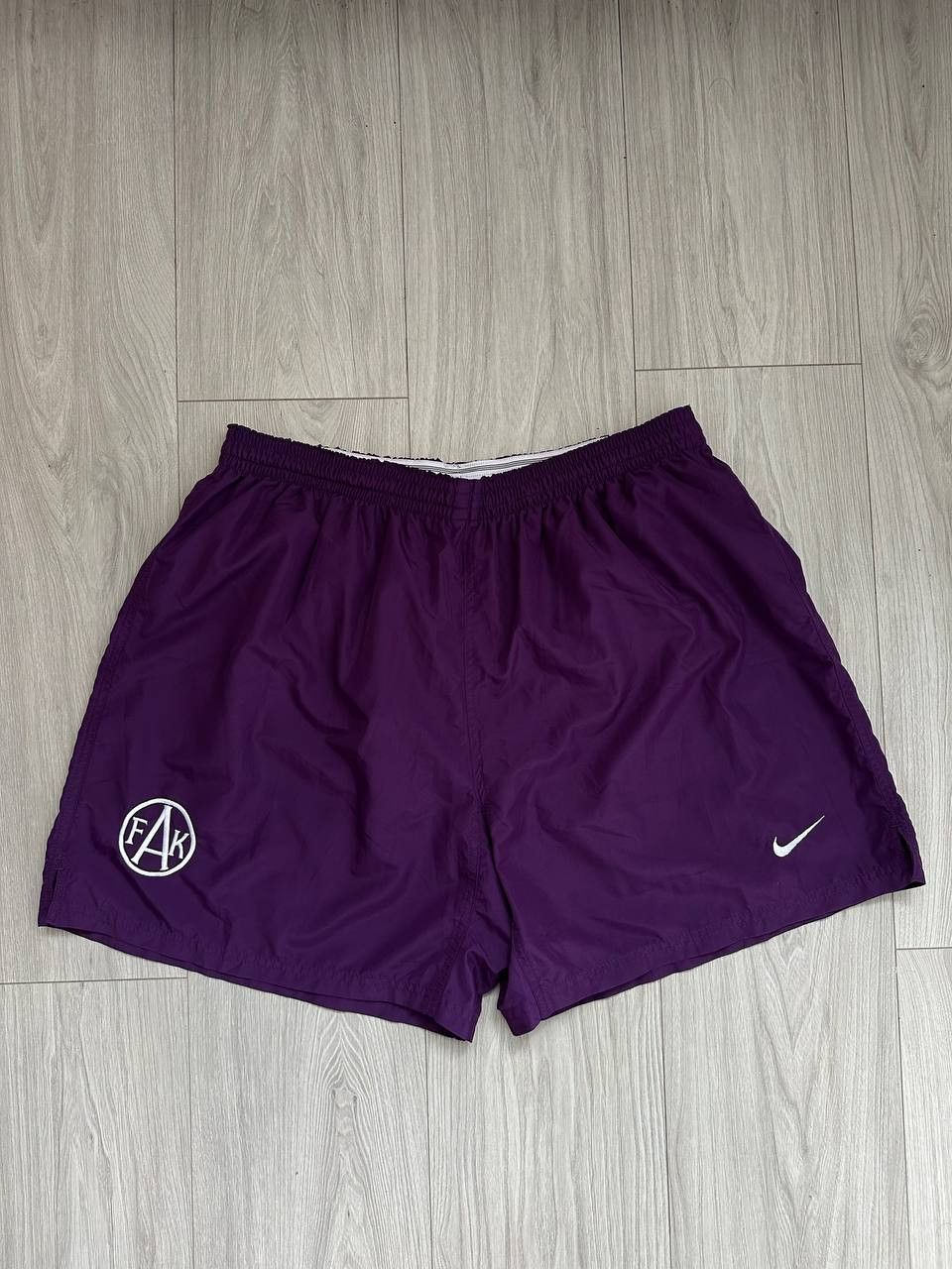 Nike VINTAGE AUSTRIA WIEN FOOTBALL SHORTS NIKE Size US 36 / EU 52 - 1 Thumbnail