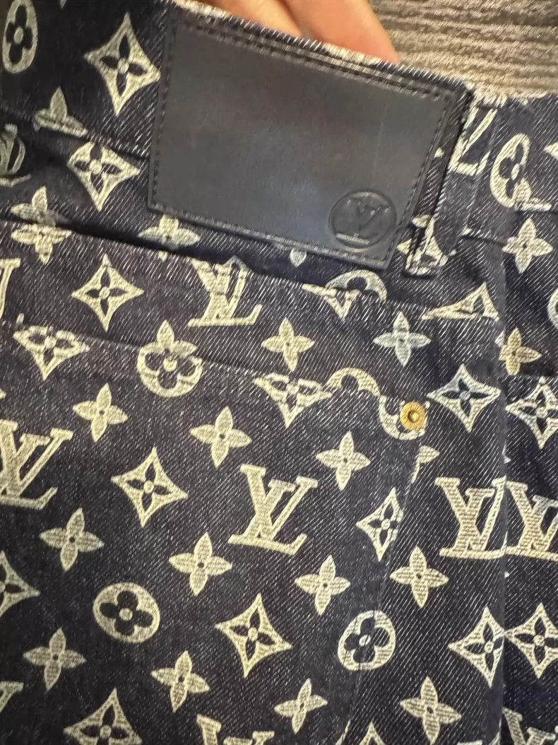 Louis Vuitton Louis Vuitton Low-rise printed jeans Size US 28 / EU 44 - 8 Thumbnail