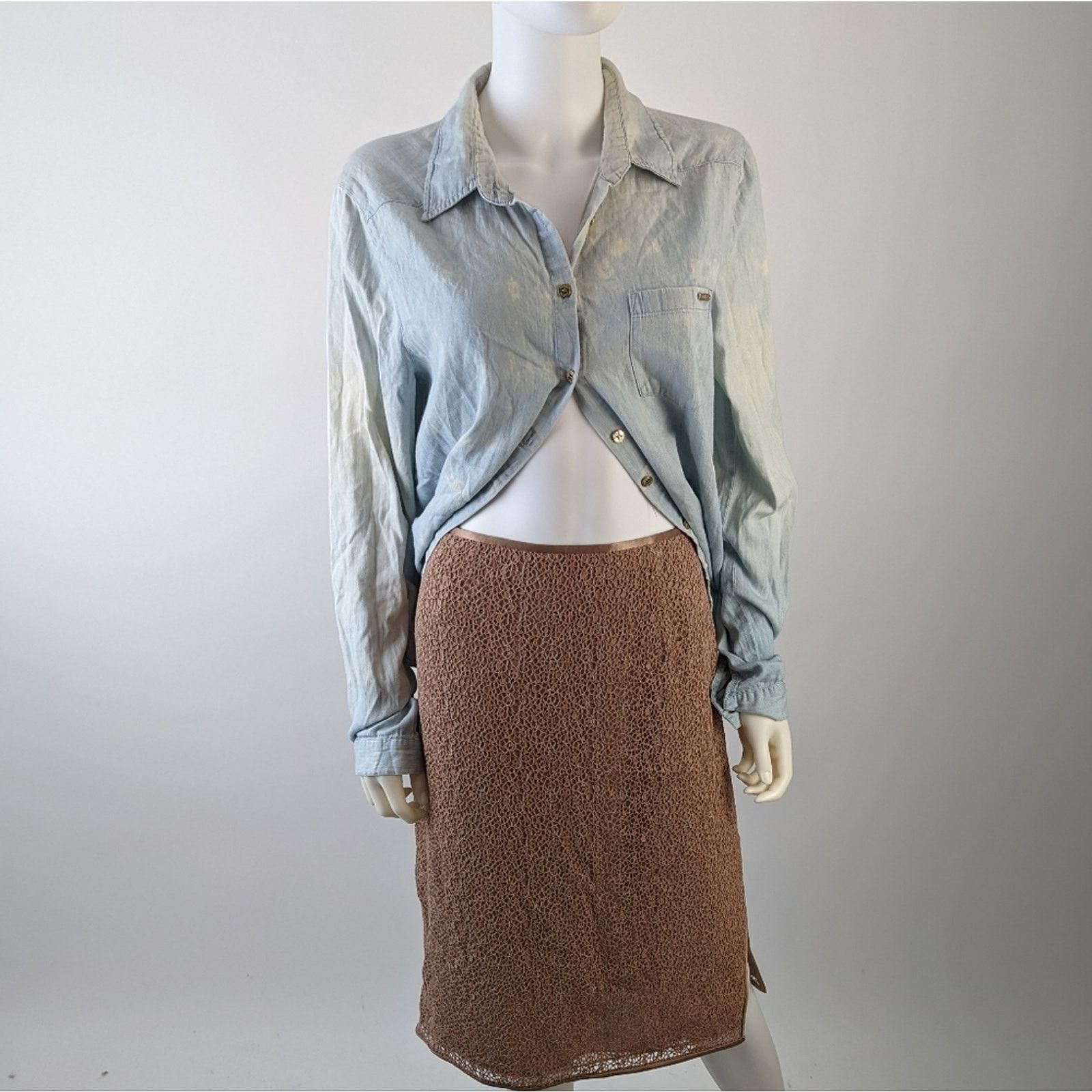 Guess Guess Acid Washed Button Front Jean Shirt L Size L / US 10 / IT 46 - 3 Thumbnail