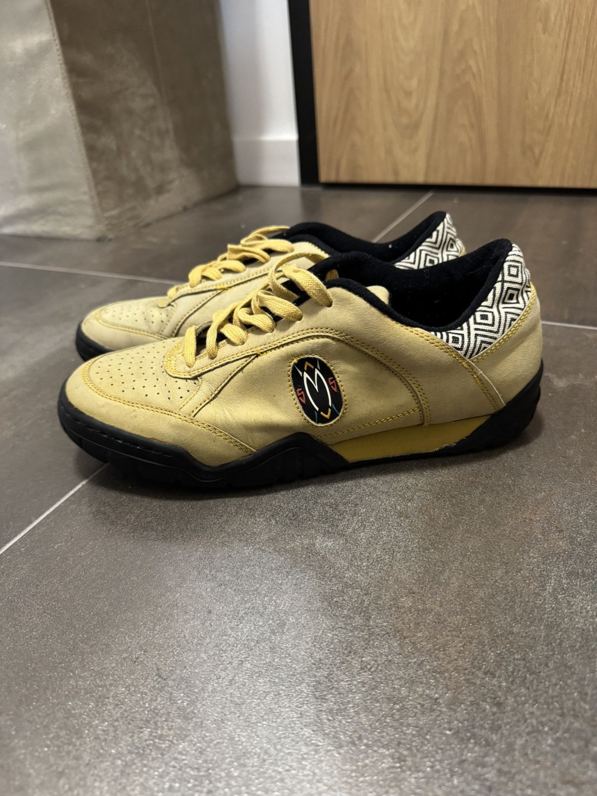 Adidas Leather Adidas x Dikembe Mutombo low lifestyle trainers Size US 8 / EU 41 - 1 Thumbnail