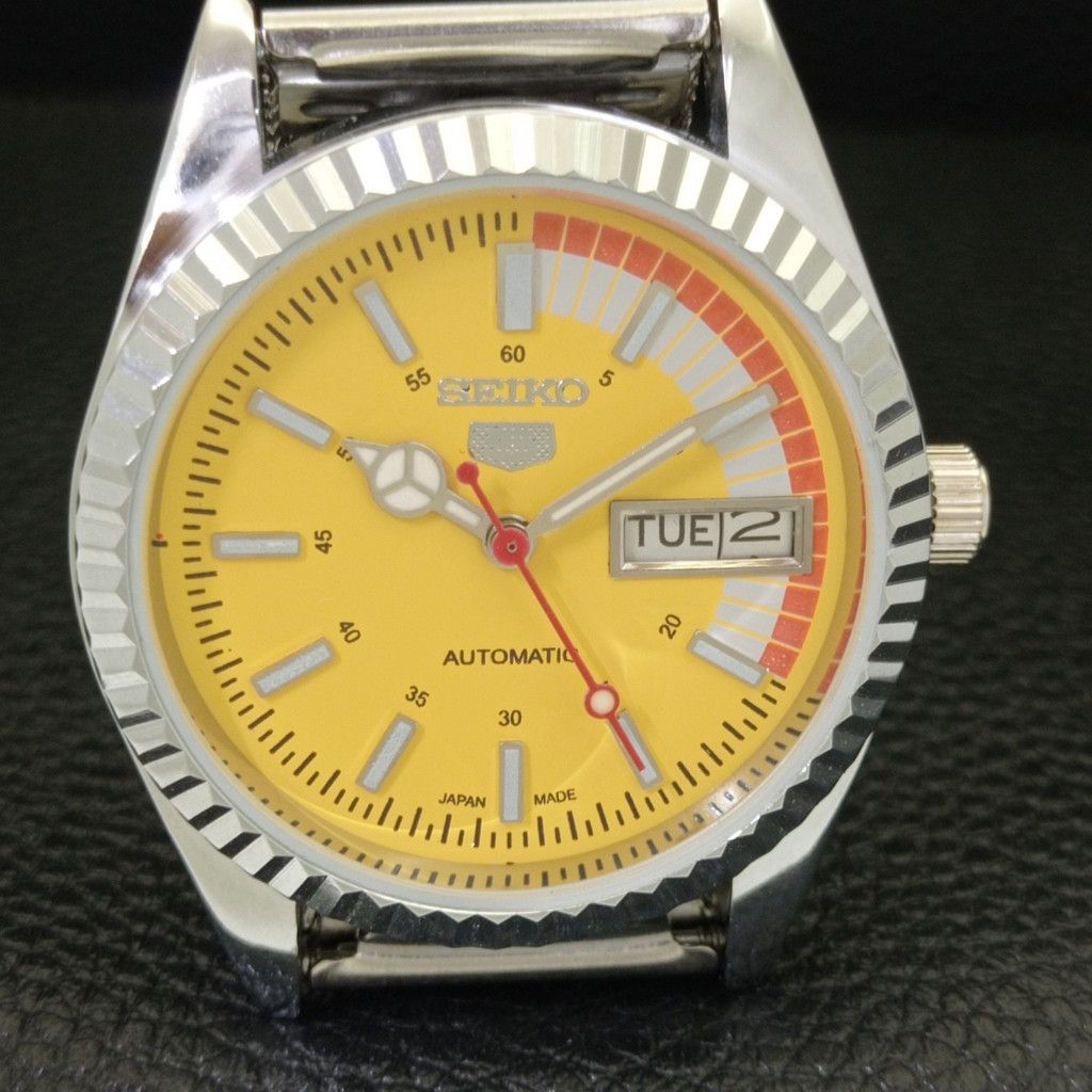Seiko REFURBISHED VINTAGE SEIKO 5 AUTO JAPAN MENS WATCH a440676 Size 38 - 3 Thumbnail