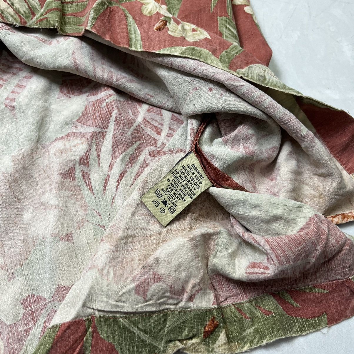 Japanese Brand Pusers Hawaiian silk shirt pattern Size US XXL / EU 58 / 5 - 7 Thumbnail