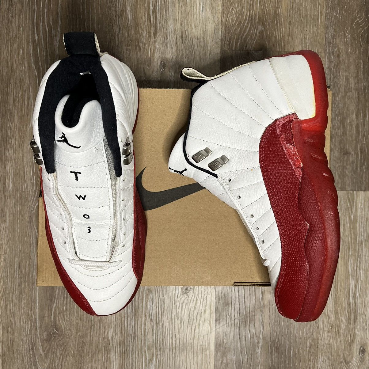 Jordan Brand × Vintage OG 1997 cherry. 12s Size US 8 / EU 41 - 2 Thumbnail