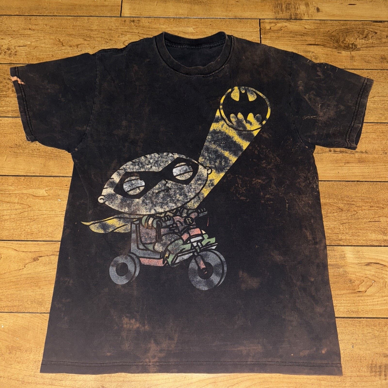 Band Tees × DC Comics Family Guy Stevie Griffin Batman T-Shirt 18x25 Black Medium Size US M / EU 48-50 / 2 - 1 Thumbnail