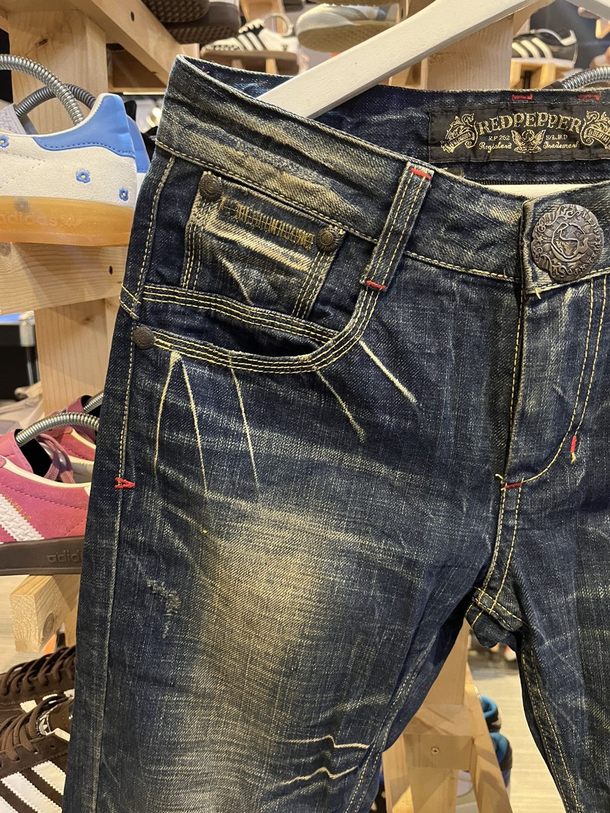 If Six Was Nine × Le Grande Bleu (L.G.B.) Red Pepper Gold Label Jeans Size US 32 / EU 48 - 14 Thumbnail