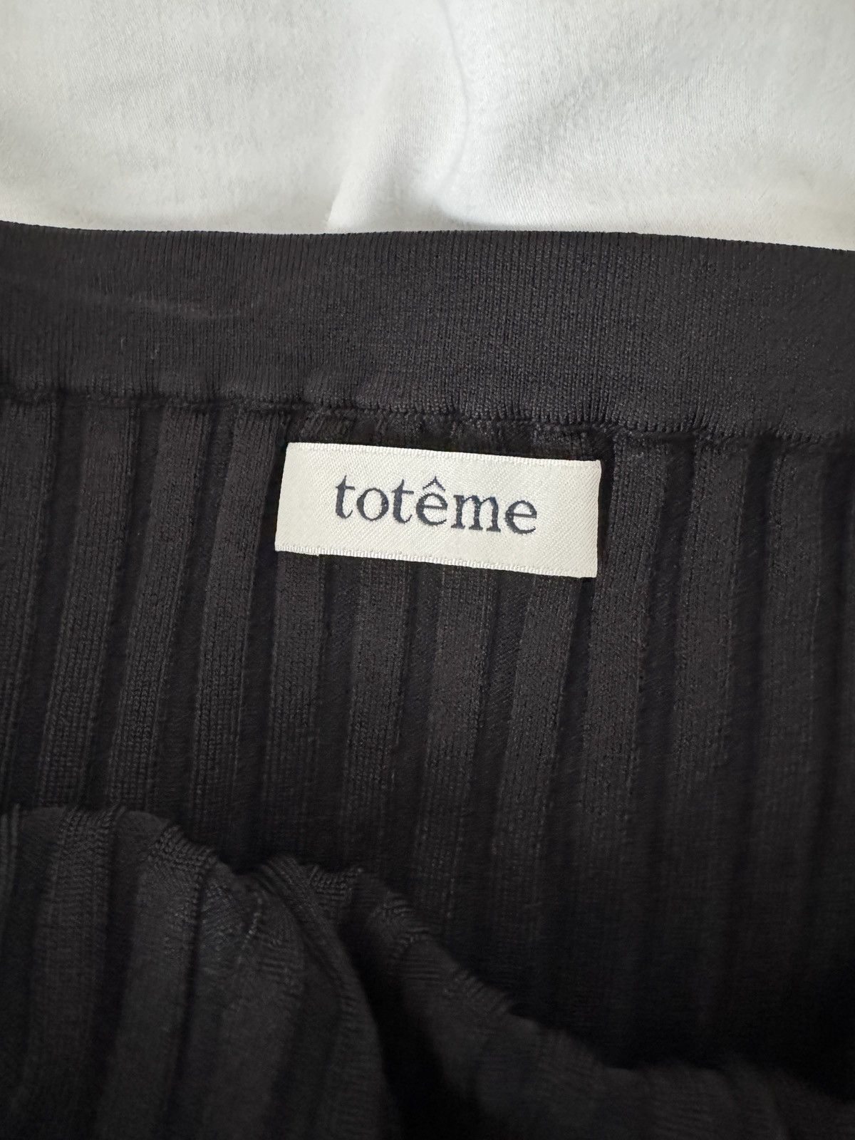 Toteme Toteme NWOT black ribbed Murano knit slip midi skirt size M Size 30" / US 8 / IT 44 - 7 Thumbnail