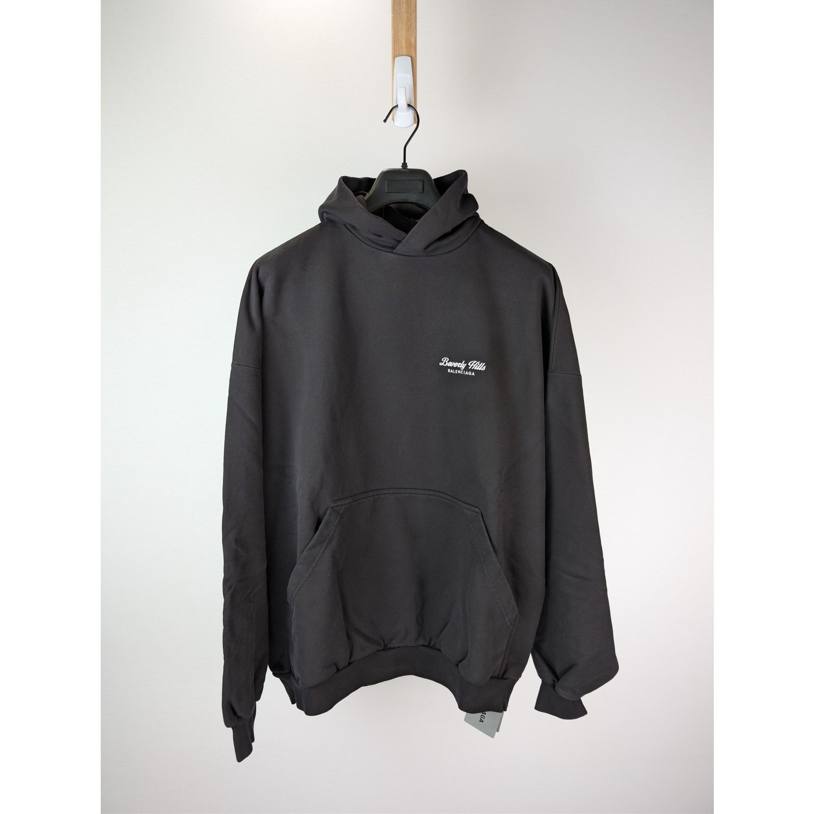 Balenciaga o1rshd1 Beverly Hills Oversized Hoodie in Black Size US M / EU 48-50 / 2 - 8 Thumbnail
