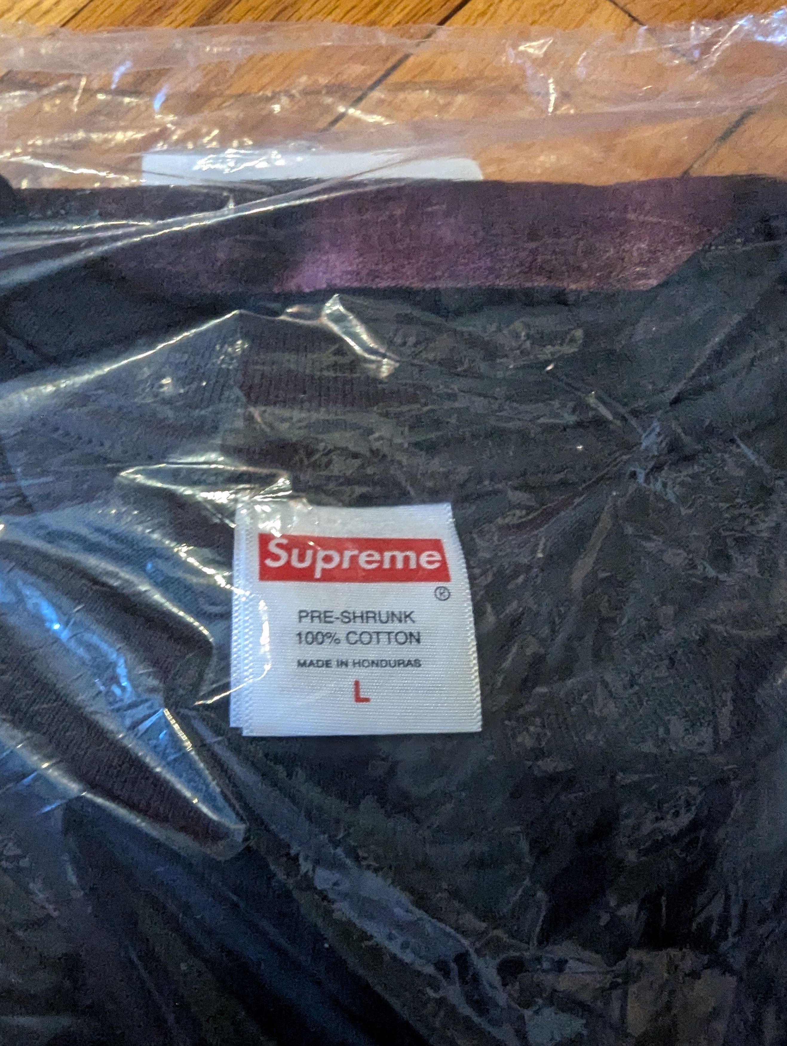 Supreme Supreme Red eyes Tee Size US L / EU 52-54 / 3 - 2 Thumbnail