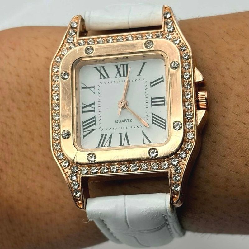 Other White & Gold Watch Size ONE SIZE - 1 Thumbnail