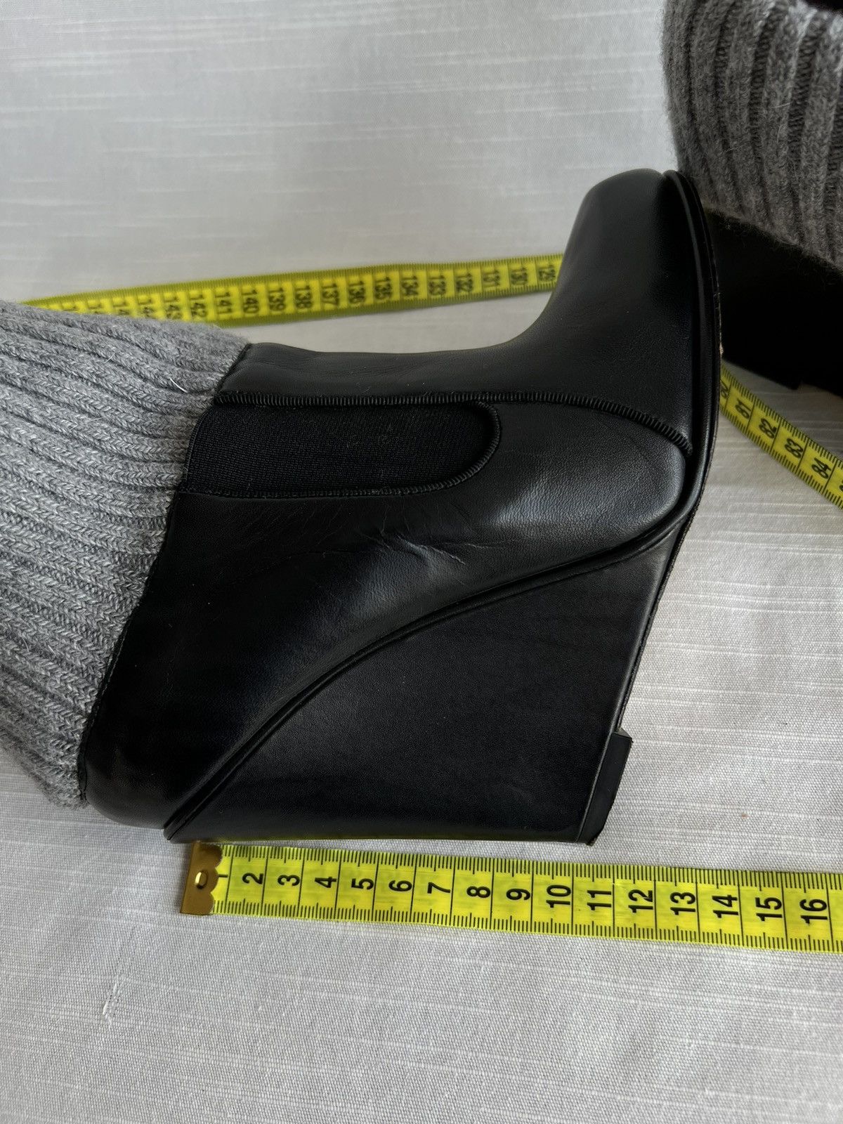 Bally Bally Leather Wool Women's Boots Black Size US 7 EU 37 1/2 Size US 7 / IT 37 - 14 Thumbnail