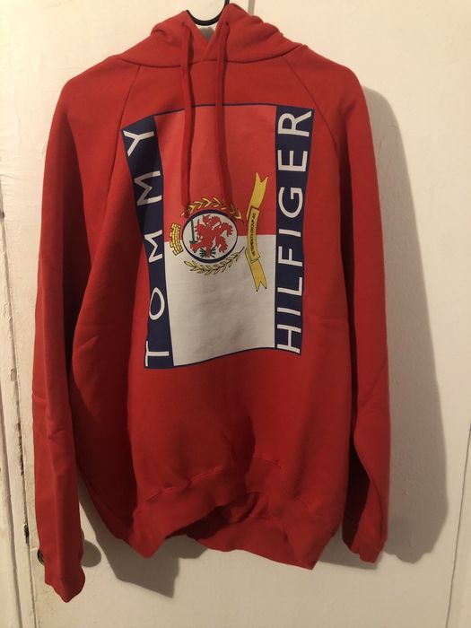 Tommy hilfiger x vetements hot sale