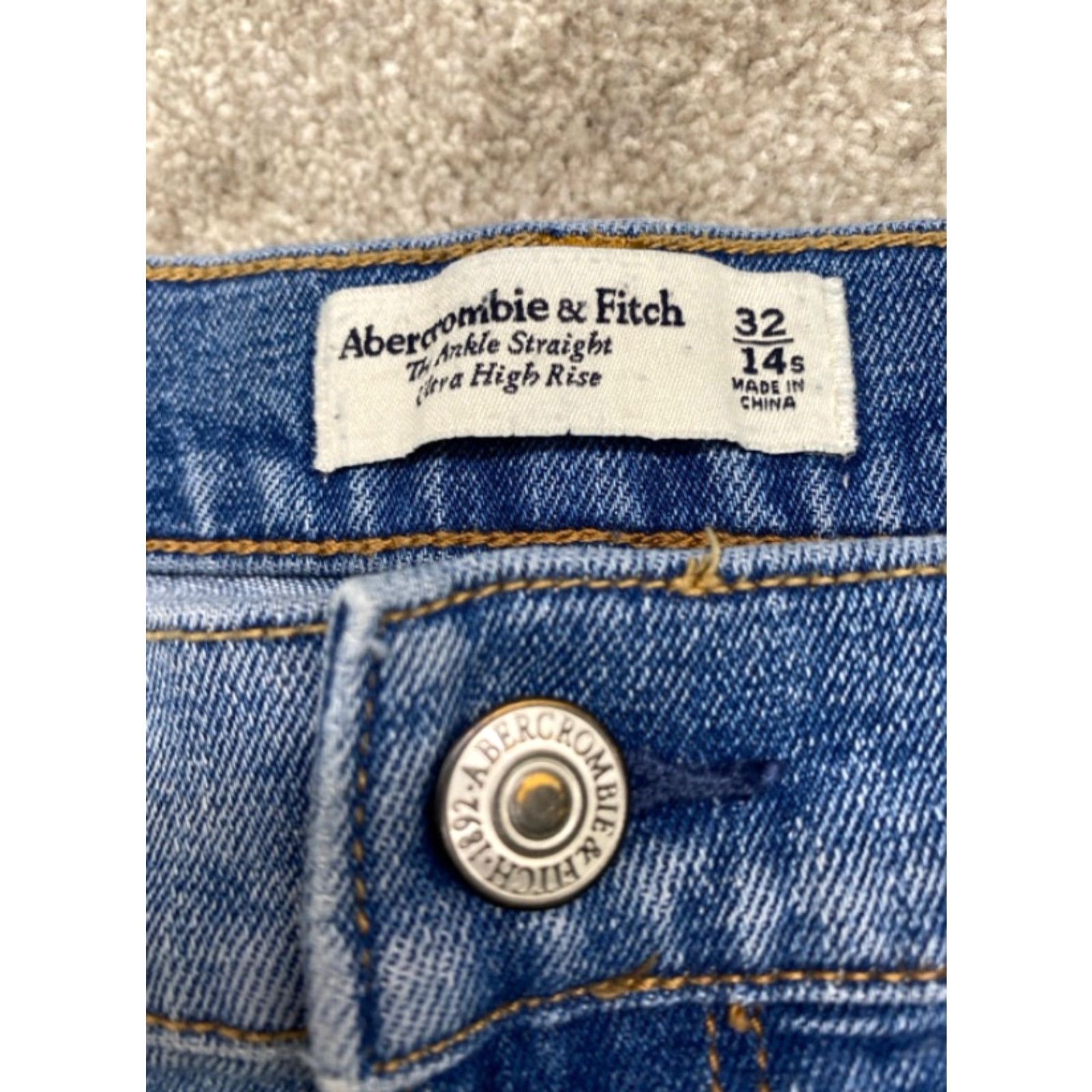 Abercrombie & Fitch Abercrombie & Fitch Jeans Womens 32x24 Blue Denim Ankle Straight Ultra High Rise Jeans Size 24" / US 00 / IT 34 - 6 Thumbnail