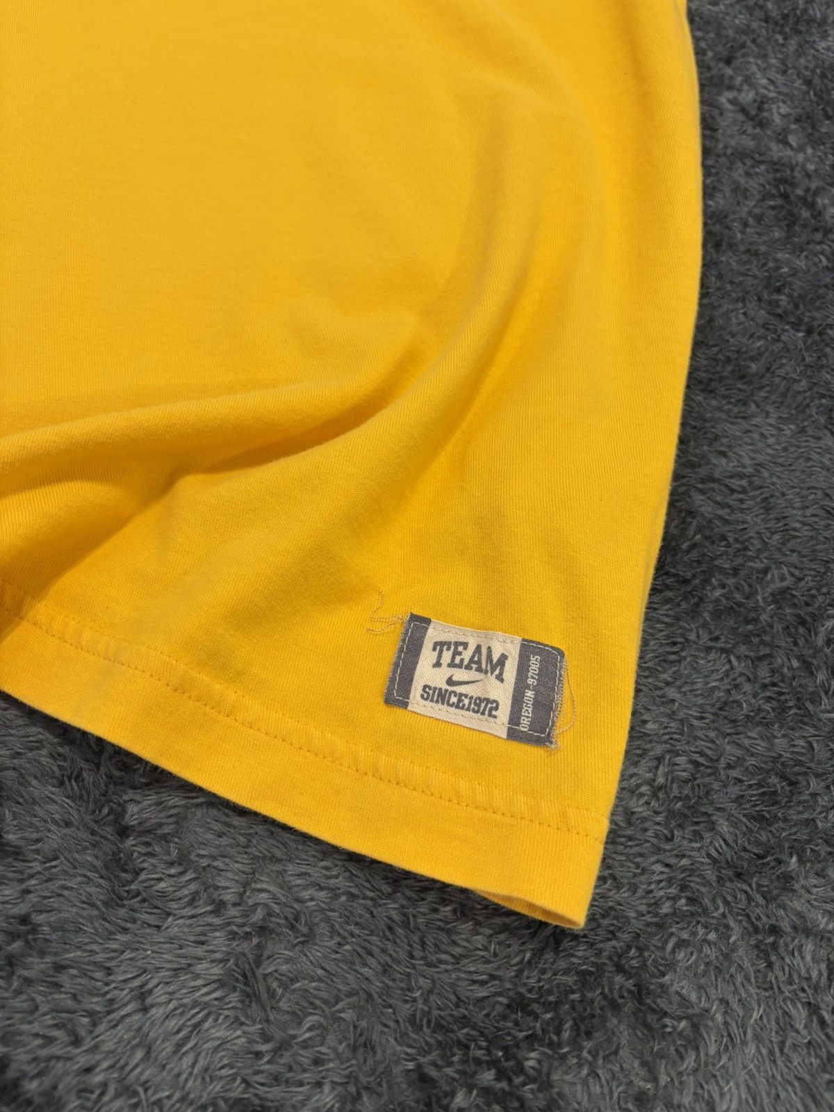 Nike Vintage Y2K Nike Oregon Big Logo Tee Size US L / EU 52-54 / 3 - 2 Thumbnail