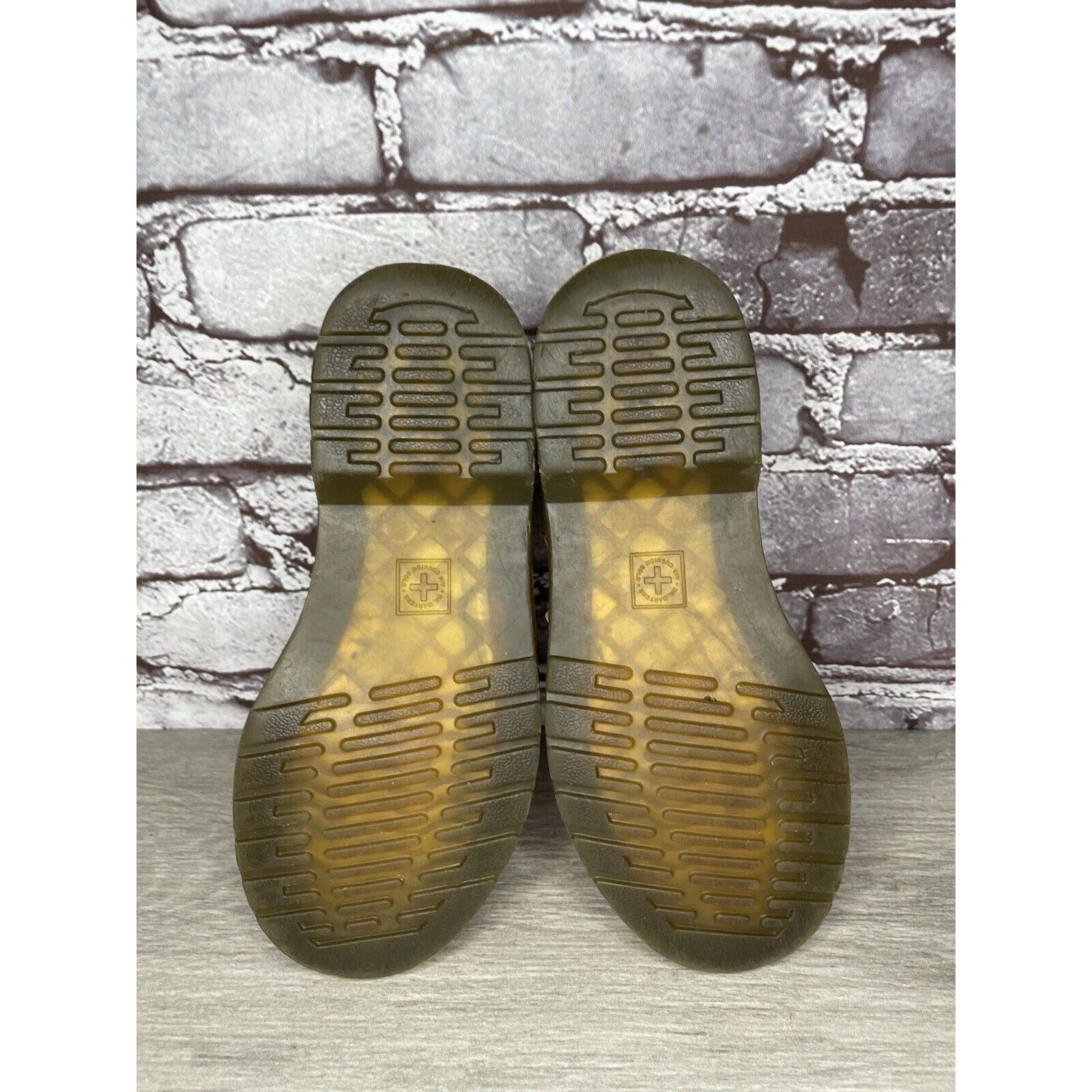 Dr. Martens Dr. Martens 8065 J Pink Patent Leather Mary Jane Strap Shoes Size US 5.5 / IT 35.5 - 15 Thumbnail