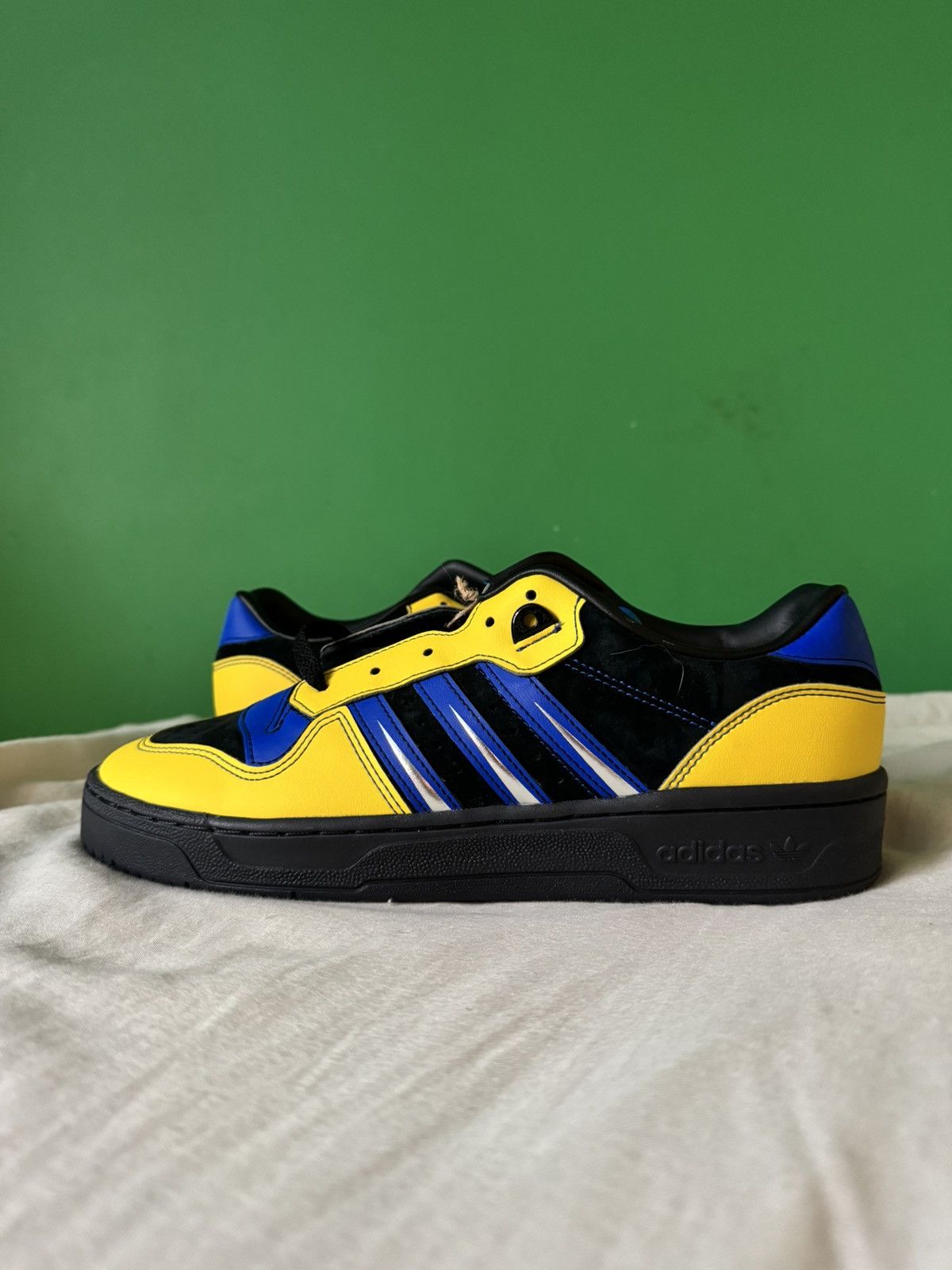 Adidas Adidas rivalry 86 low deadpool 2024 Size US 9 / EU 42 - 1 Thumbnail
