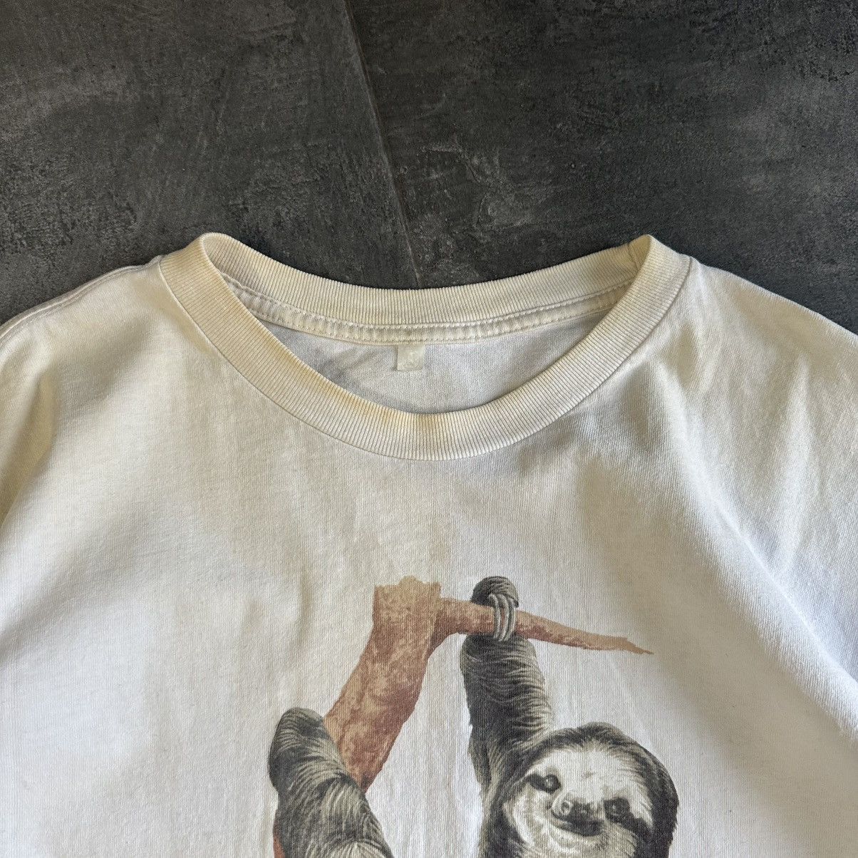 Japanese Brand × Vintage Vintage Buttercup the three - fingered sloth T-shirts 00s Size US L / EU 52-54 / 3 - 5 Thumbnail