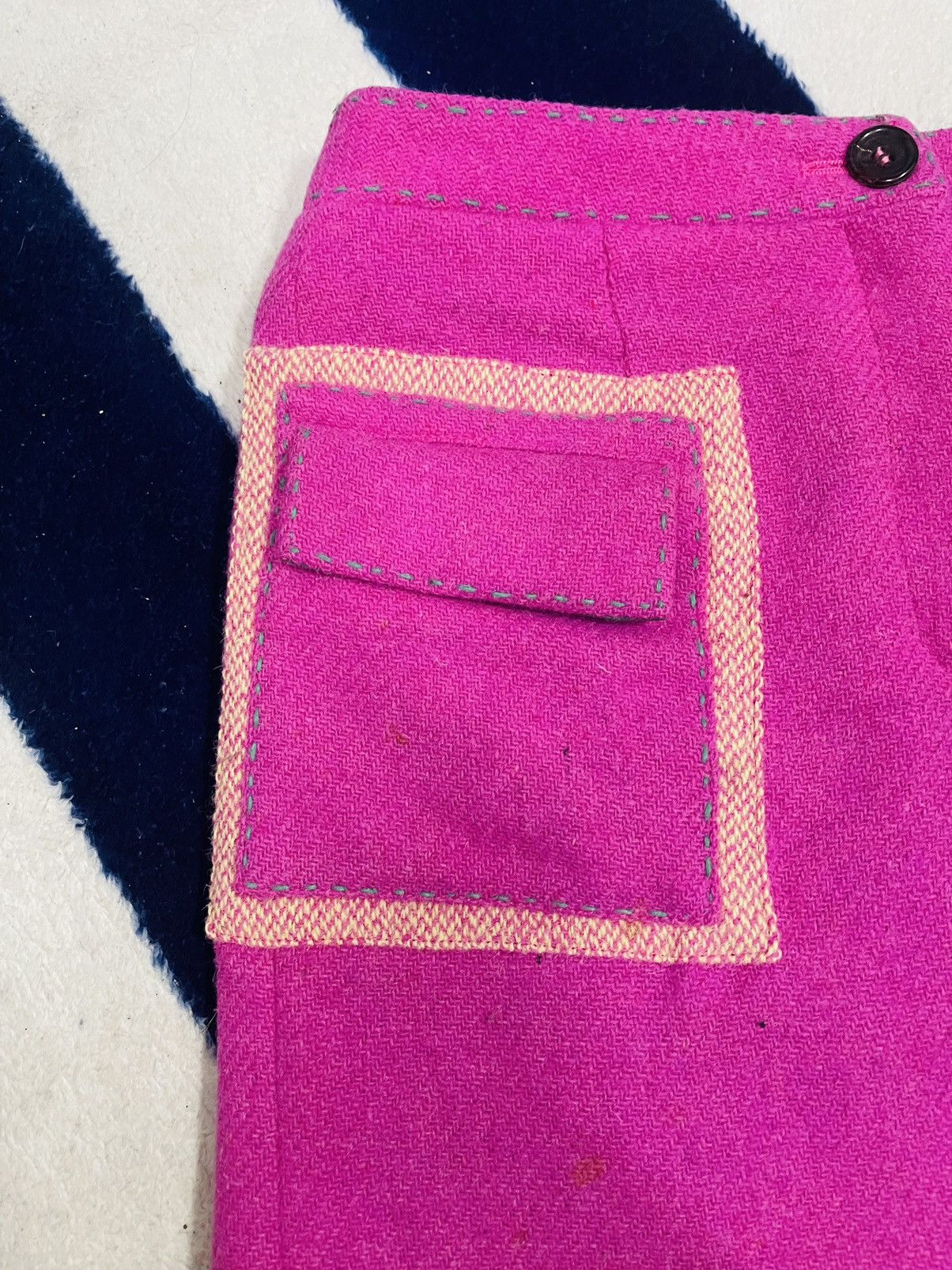 Harris Tweed × Japanese Brand Grace X Harris Tweed Wool Mini Skirt (17) Size 28" / US 6 / IT 42 - 9 Thumbnail