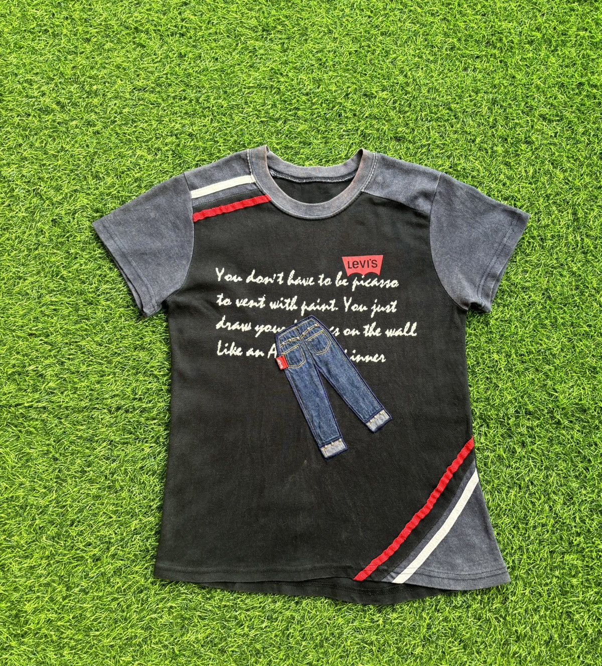 Levi's Y2k Levis Women's Tshirt Size S / US 4 / IT 40 - 1 Thumbnail