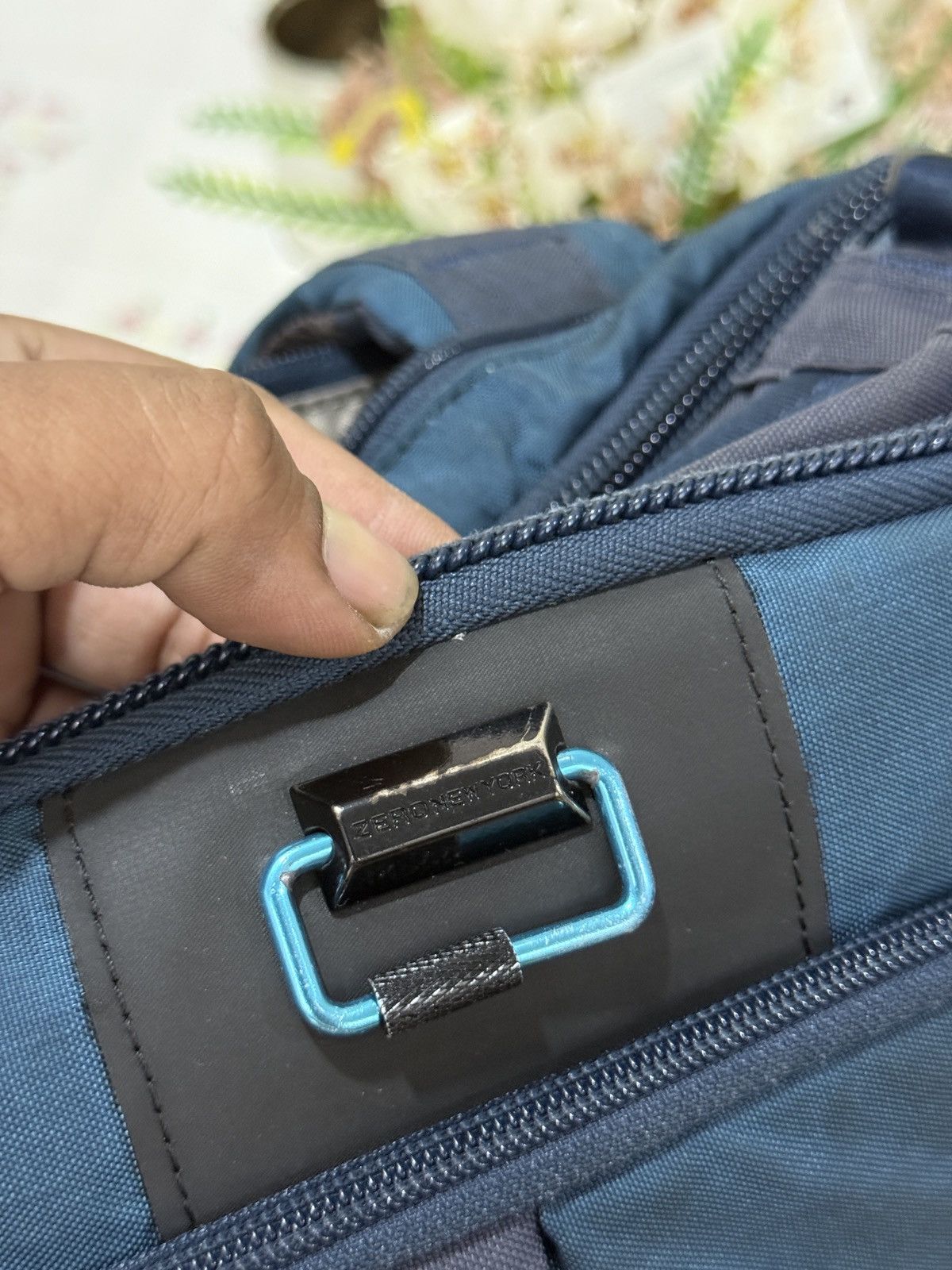 Hypebeast 🔥🔥🔥ARCHIVE ZERO NEW YORK MESSENGER BAGPACK Size ONE SIZE - 13 Thumbnail
