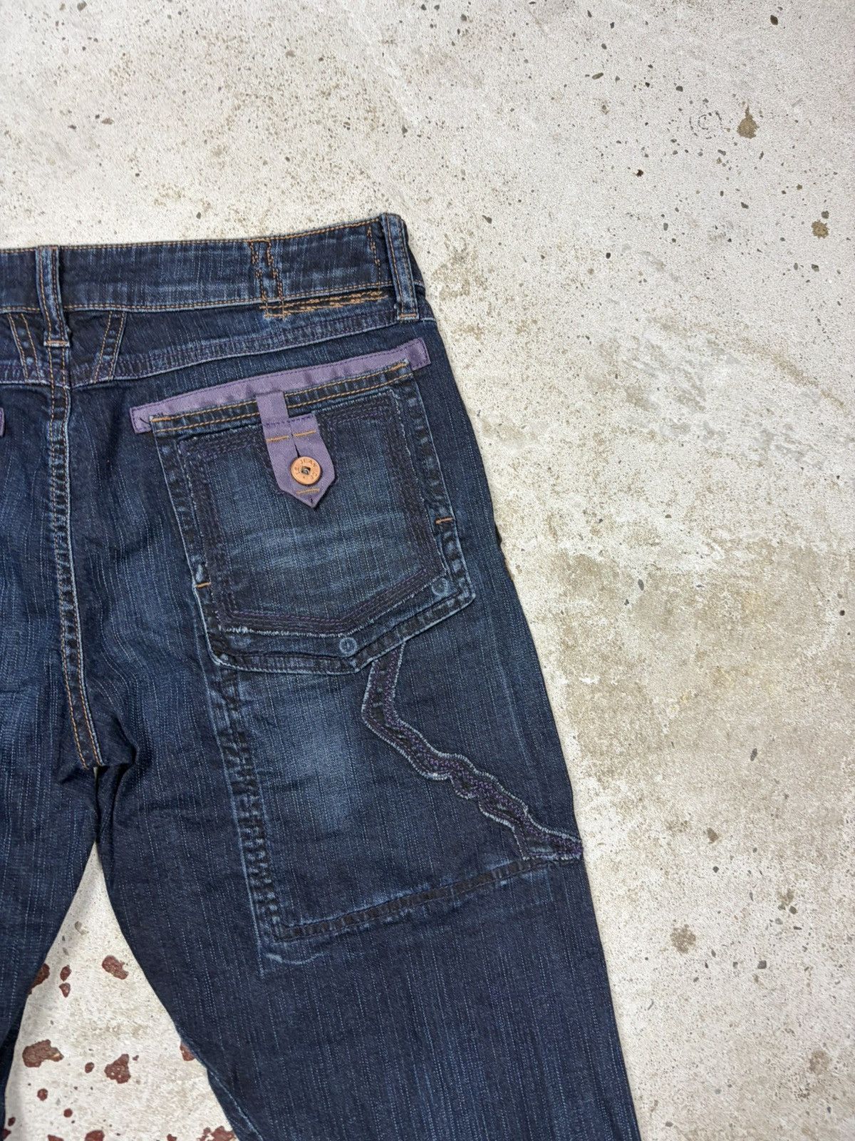 Marithe + Francois Girbaud Marithe Francois Girbaud Cargo Capri Jeans with Zippers Size 29" - 13 Thumbnail