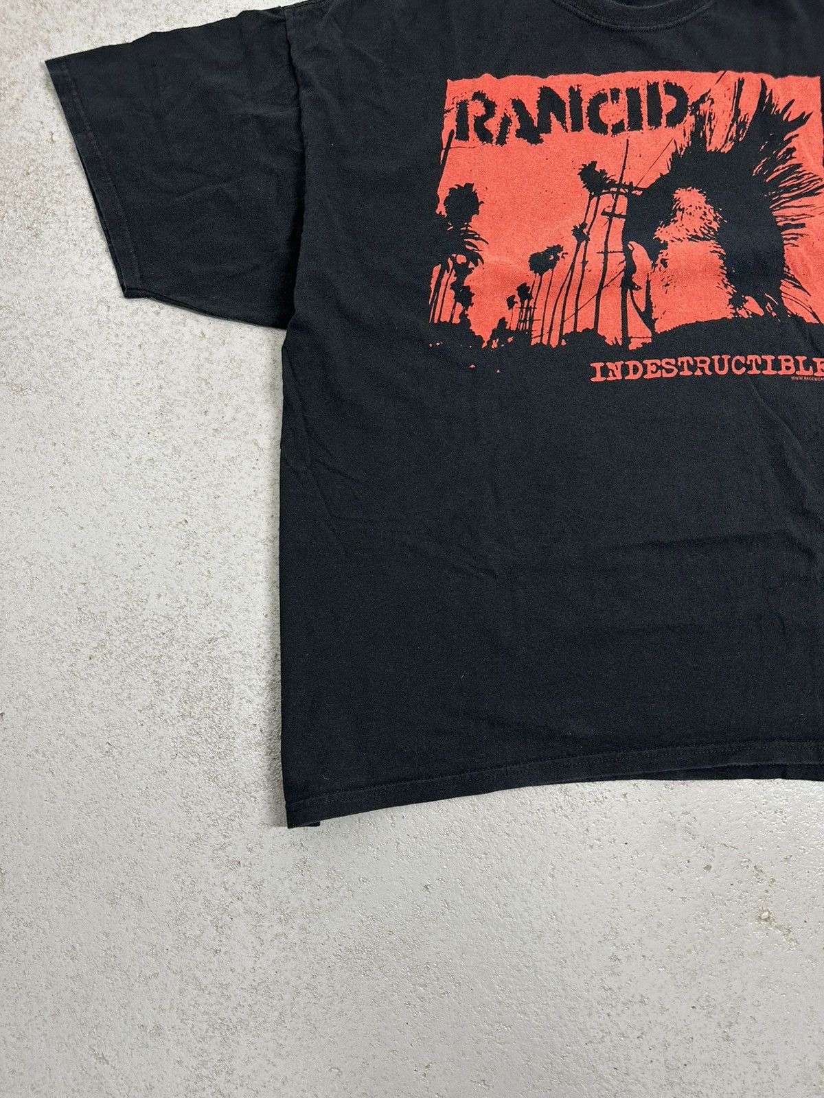 Band Tees Rancid 2003 Indestructible T-Shirt Size US XXL / EU 58 / 5 - 4 Thumbnail