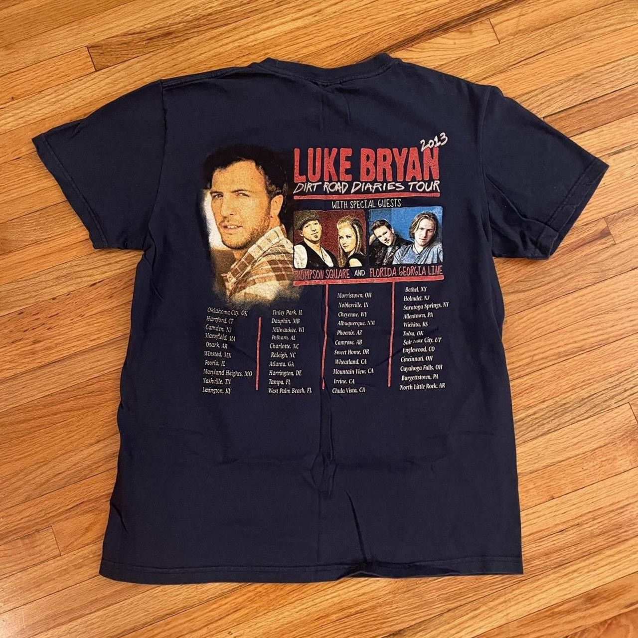 Gildan 2013 Luke Bryan Dirt Road Diaries Tour T-Shirt Size US M / EU 48-50 / 2 - 2 Thumbnail