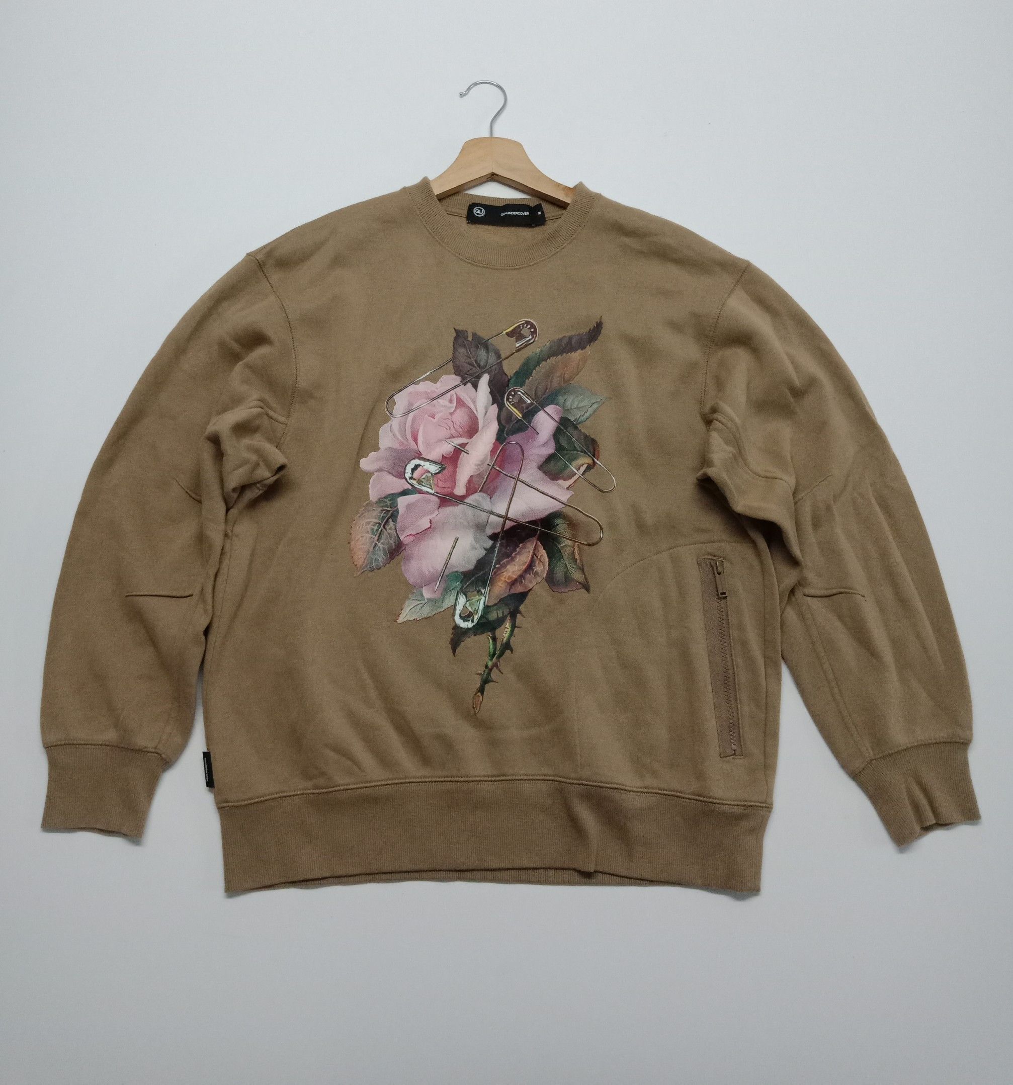 Gu Undercover Roses #D