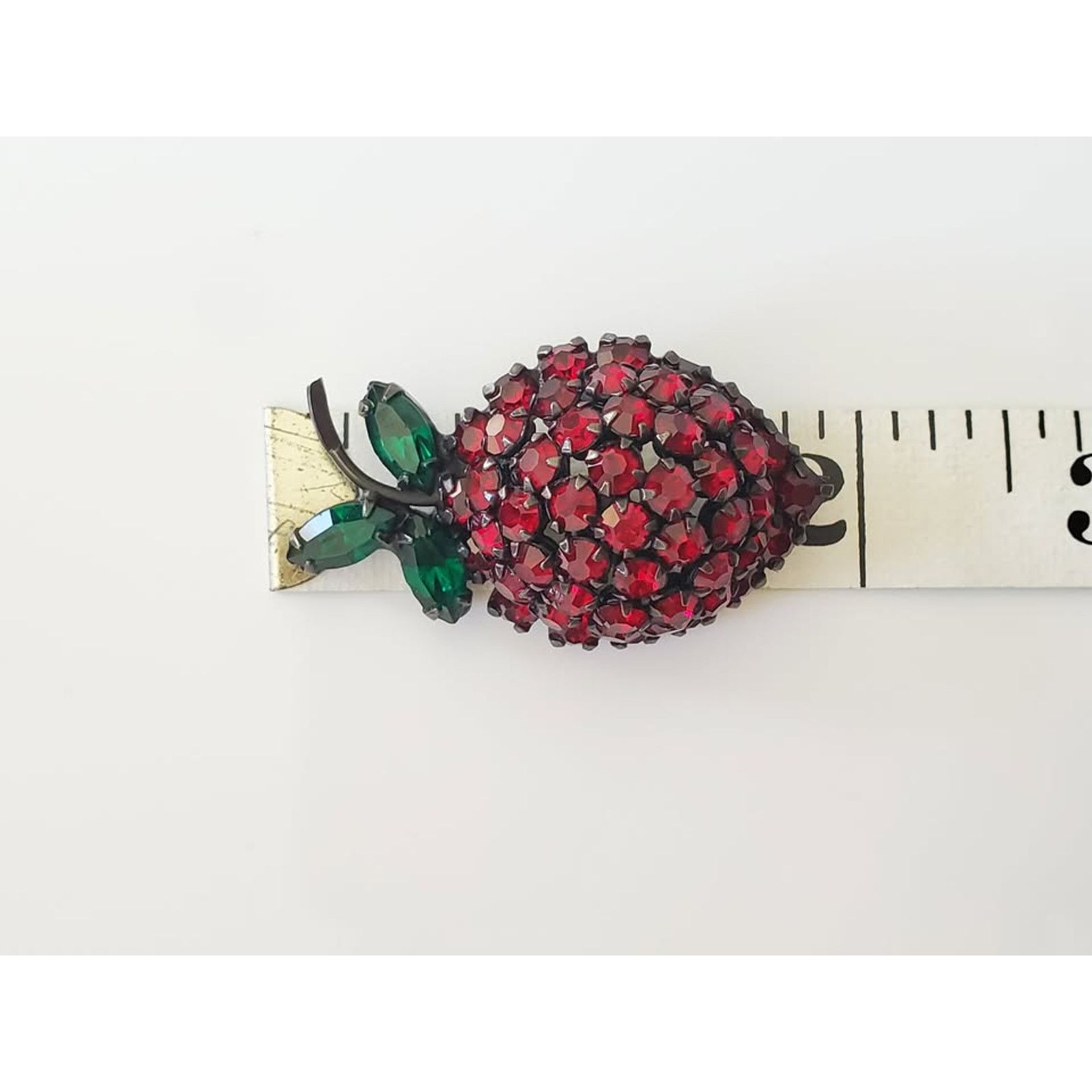 Other Vintage Warner Designer Strawberry Dome Brooch Size ONE SIZE - 4 Thumbnail