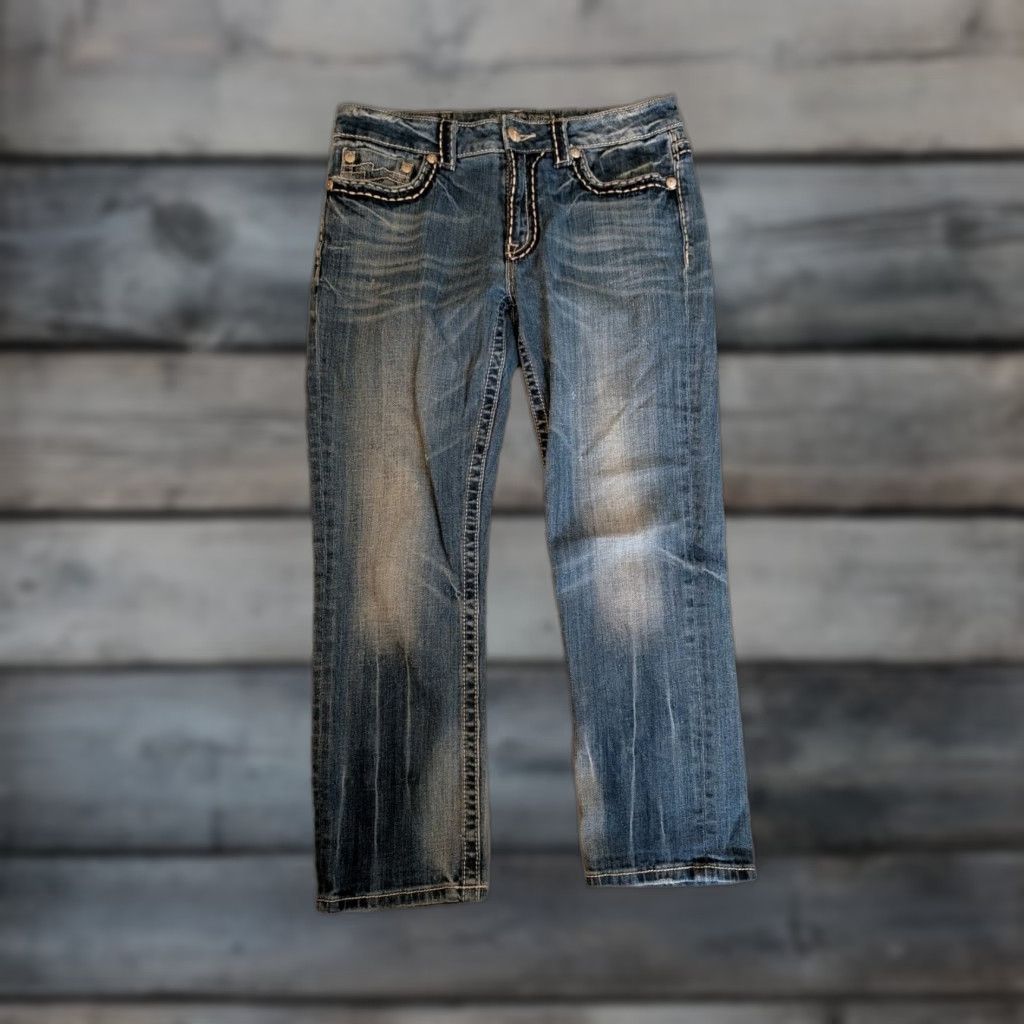 Miss Me VINTAGE Miss Me Boyfriend Capri Jeans Size 29 Blue Embellished Denim Mid Rise Regular Womens Size 29" - 1 Thumbnail