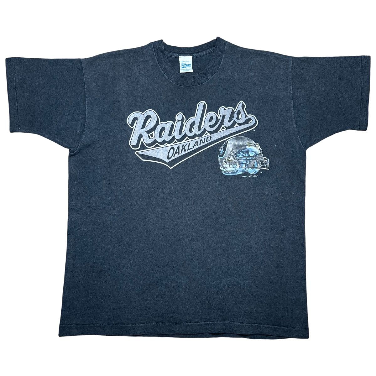 Vtg 1995 NFL Oakland Raiders Spell Out Salem Sportswear Tee