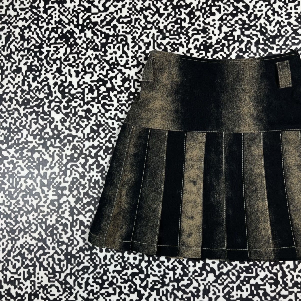 Japanese Brand Vintage Y2K Japanese Style Sexy Retro Wool Flared Mini Skirt Size 26" / US 2 / IT 38 - 5 Thumbnail