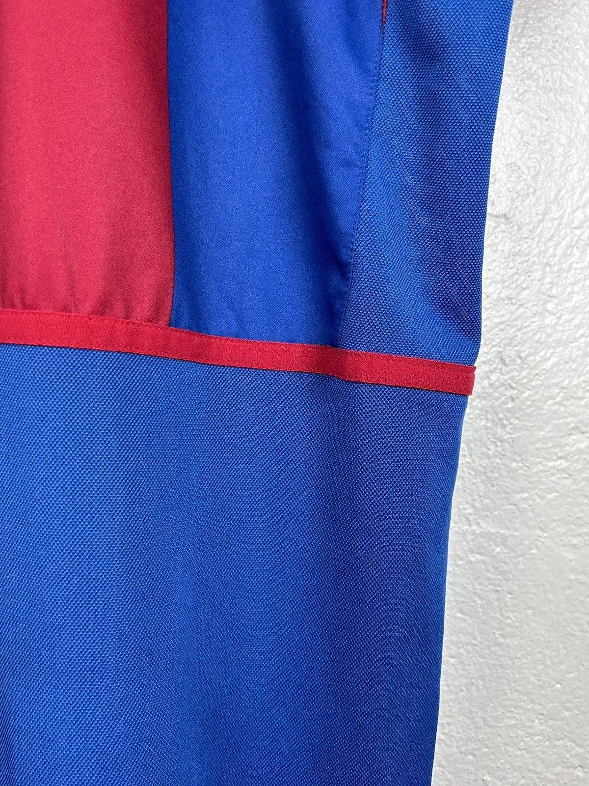 Nike Vintage Nike x FC Barcelona 2002/03 Home Kit Youth Jersey Size US S / EU 44-46 / 1 - 6 Thumbnail