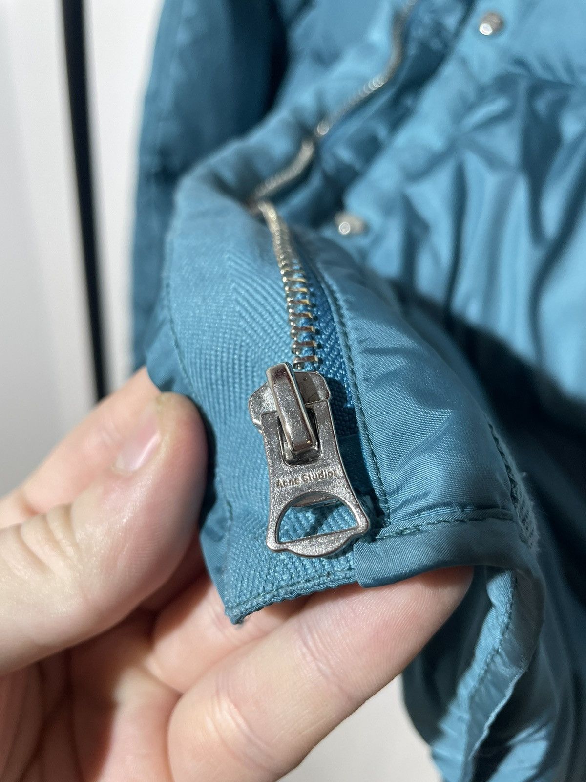 Acne Studios Acne Studios Oliviera Tech Nylon Down Coat In Blue Size S / US 4 / IT 40 - 14 Thumbnail