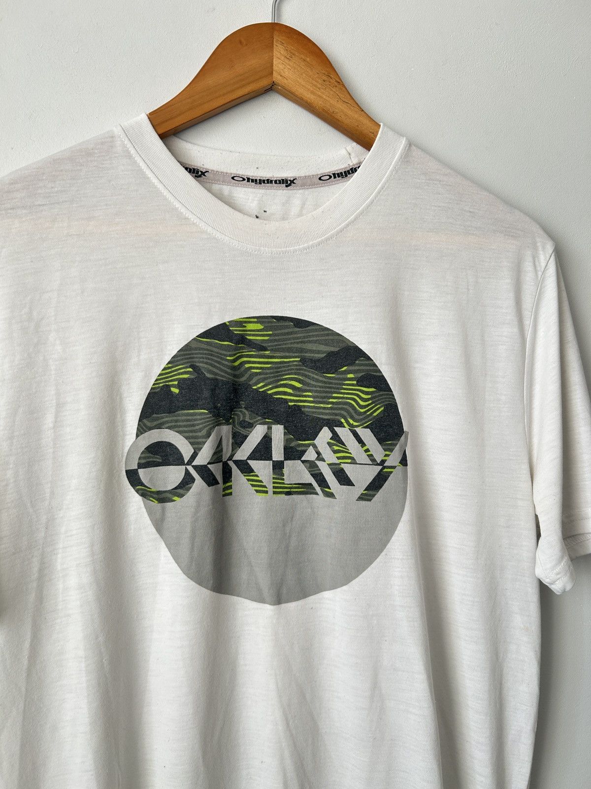 Oakley × Vintage OAKLEY T Shirt Size US L / EU 52-54 / 3 - 2 Thumbnail