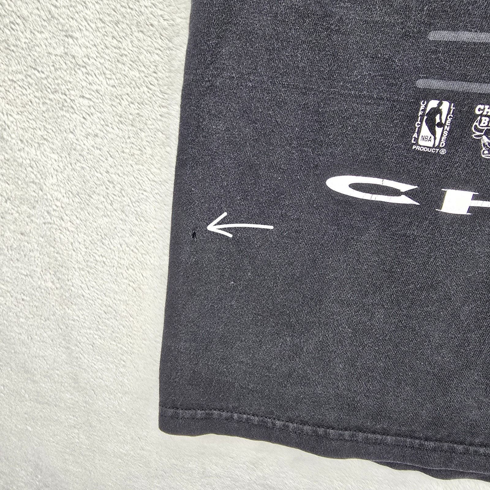Hanes Vintage Chicago Bulls Shirt Mens Large Black 90s 1994 NBA Size US L / EU 52-54 / 3 - 6 Thumbnail