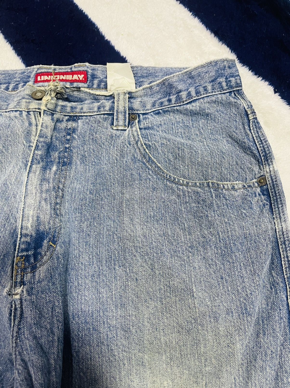 Jean Union Bay Distressed Jeans (16) Size US 35 - 10 Thumbnail