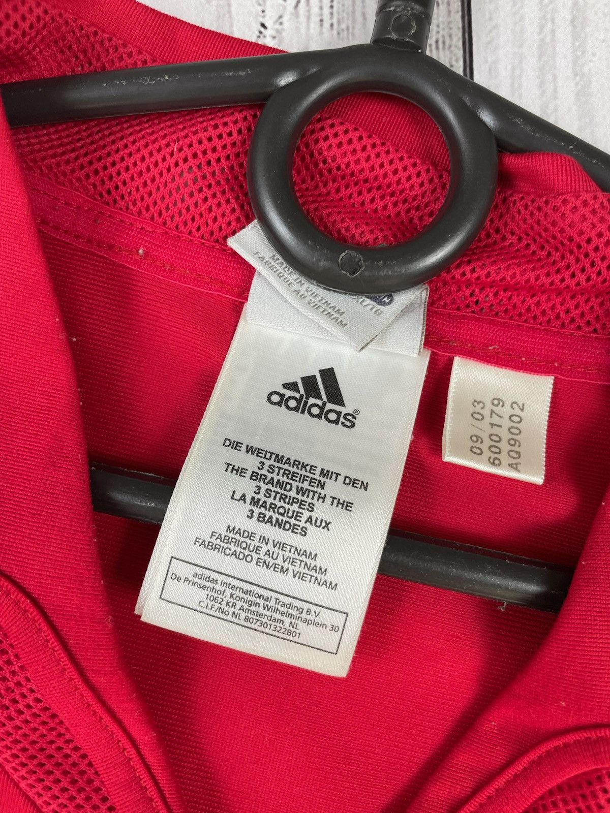 Adidas Vintage adidas Spain soccer jersey size XL Espania Size US XL / EU 56 / 4 - 5 Thumbnail