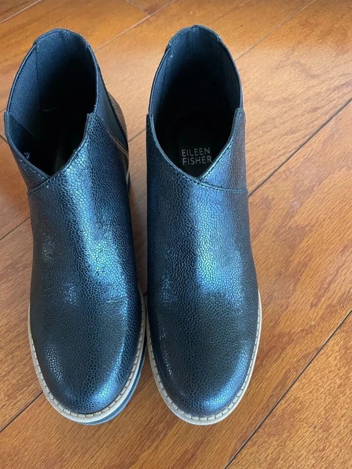 Eileen Fisher Eileen Fisher Caddy Black Embossed Size 5.5 (SAVE $104.00) Size US 5.5 / IT 35.5 - 6 Thumbnail