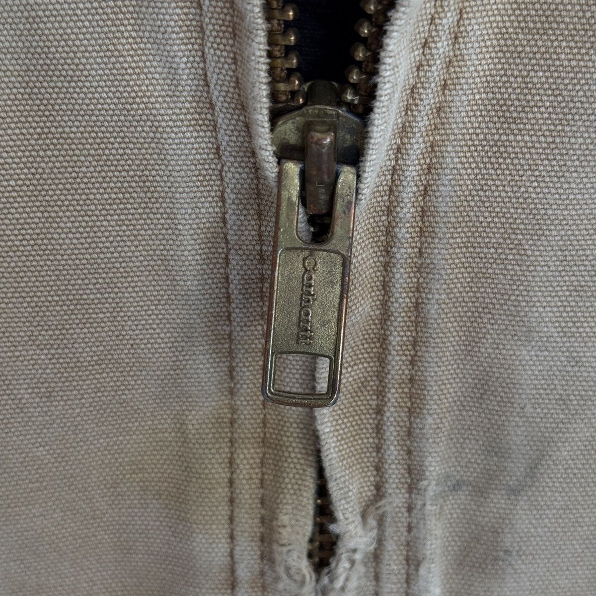 Carhartt Vintage Carhartt Active Thrashed Brown Jacket J140 BRN Size US L / EU 52-54 / 3 - 6 Thumbnail