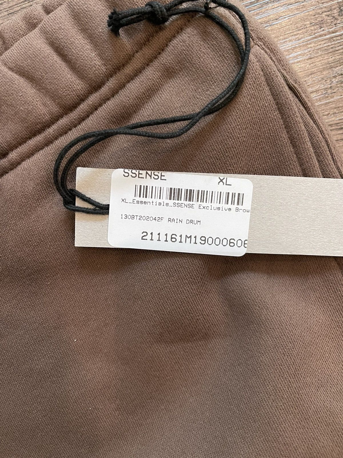 Fear of god essentials sweatpants size XL