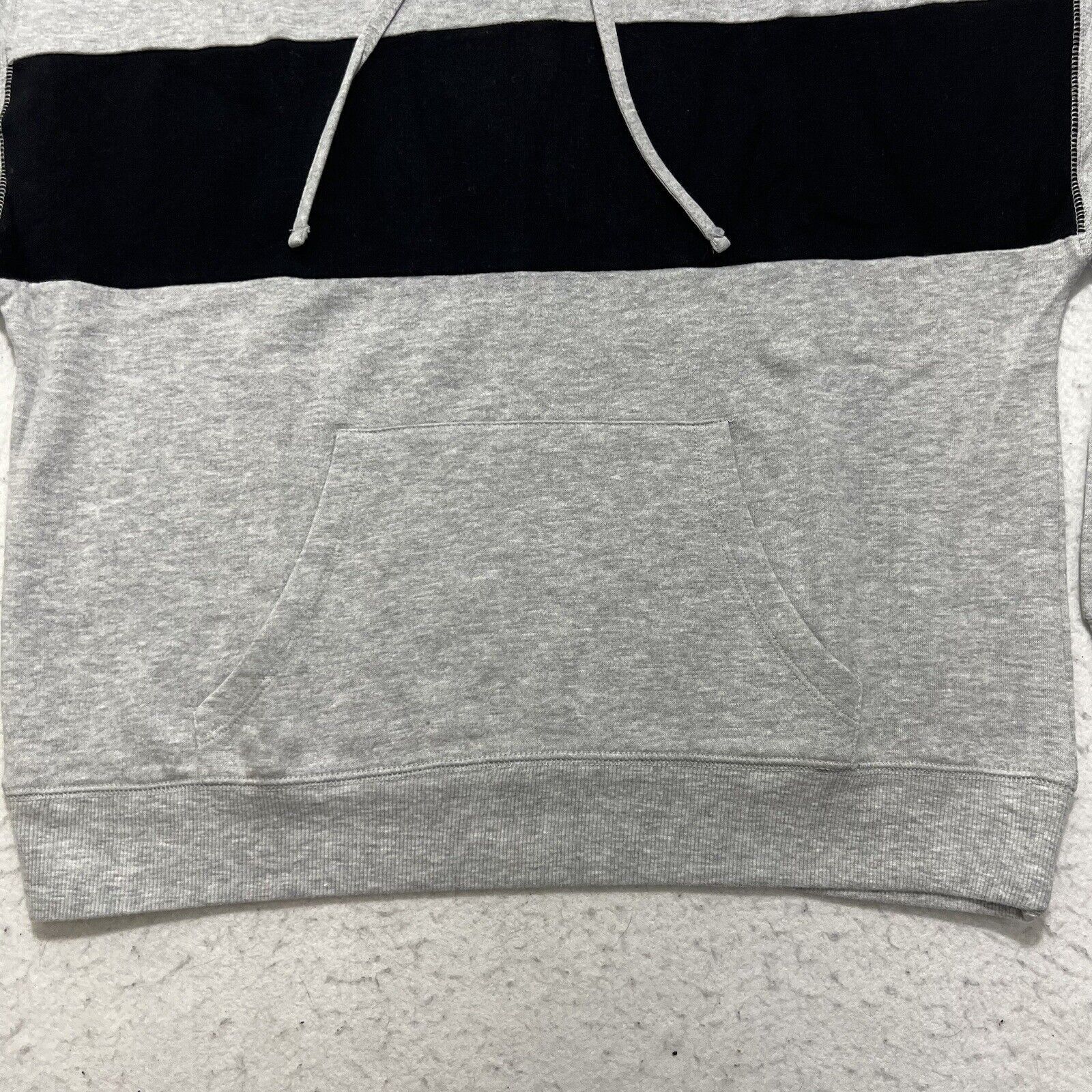 Nordstrom Abound Gray Black Pullover Long Sleeve Hoodie Sweatshirt Size S / US 4 / IT 40 - 2 Thumbnail
