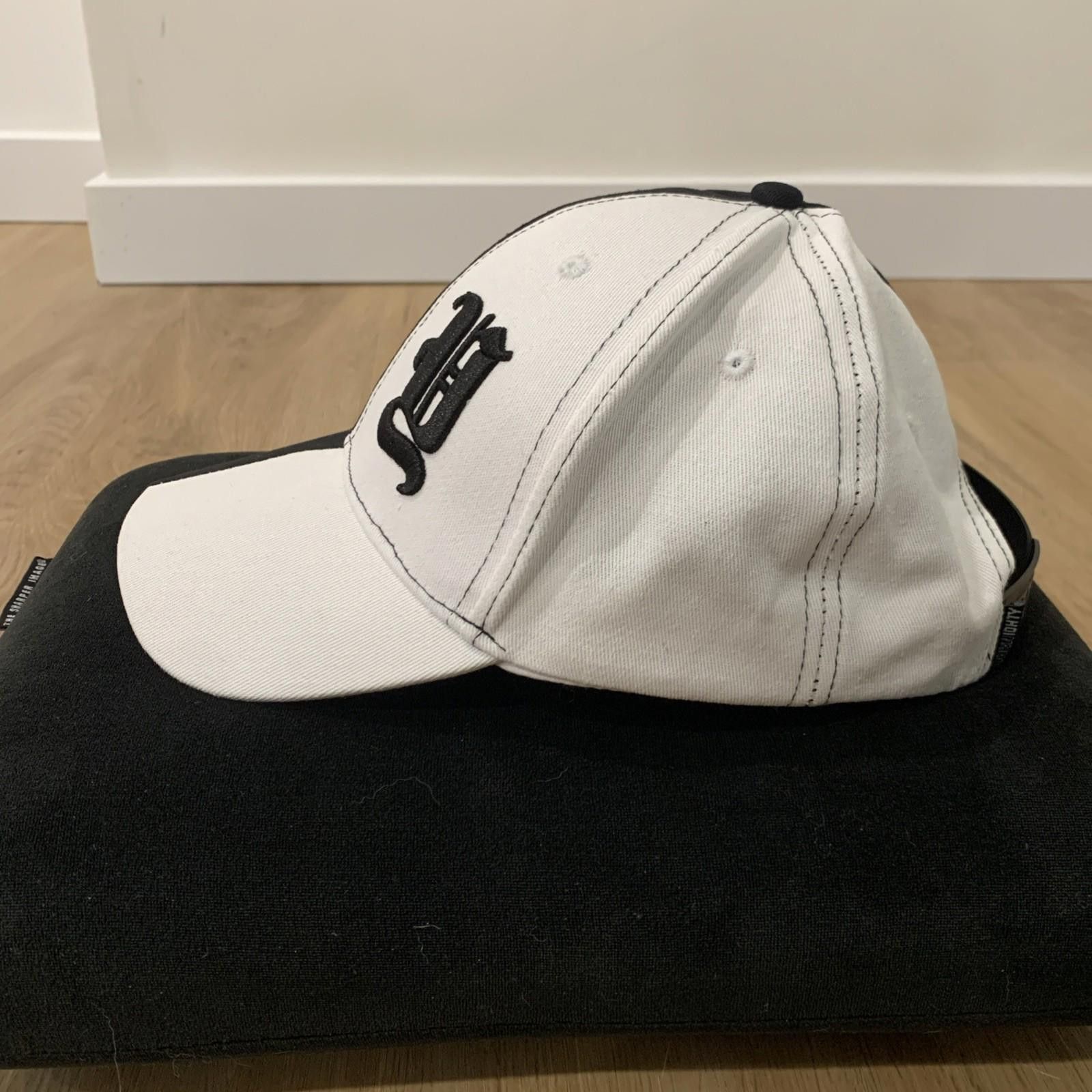 Urban Outfitters URBN IDNTY Snapback Hat Black White Gothic Streetwear Cap Size ONE SIZE - 3 Thumbnail