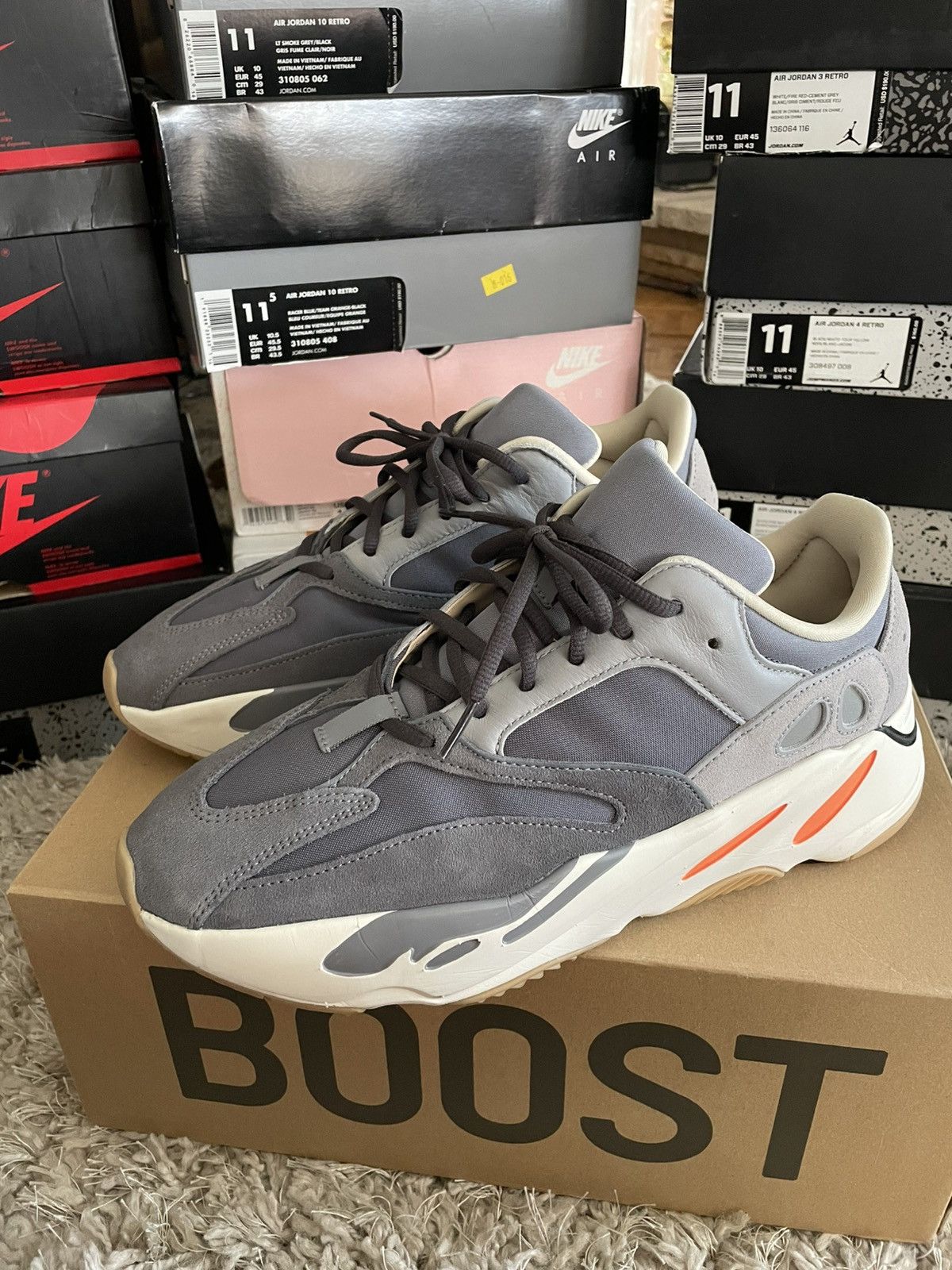 Yeezy Adidas Yeezy Boost 700 Magnet Size US 11 / EU 44 - 1 Thumbnail